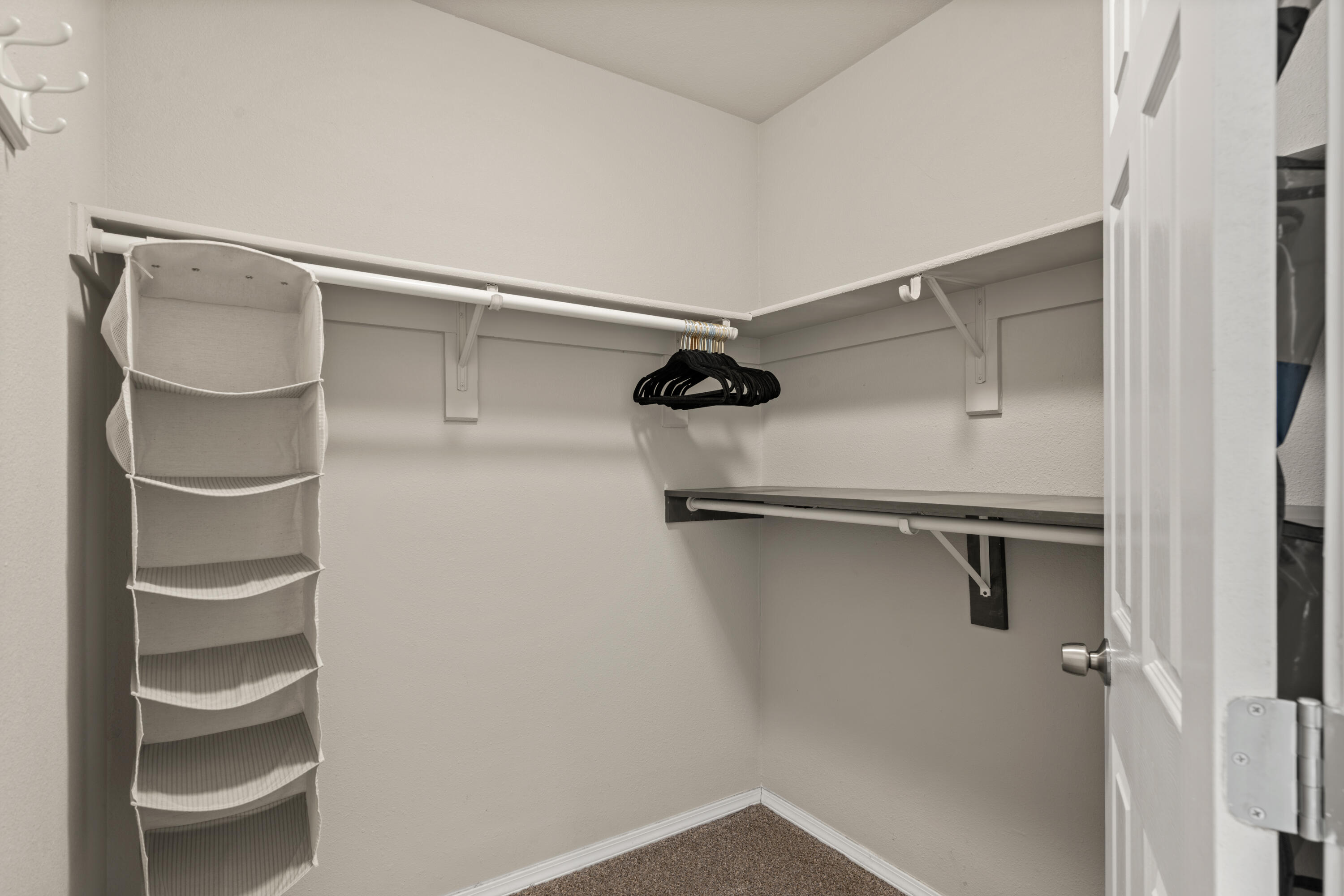 488 STALLION Road SE