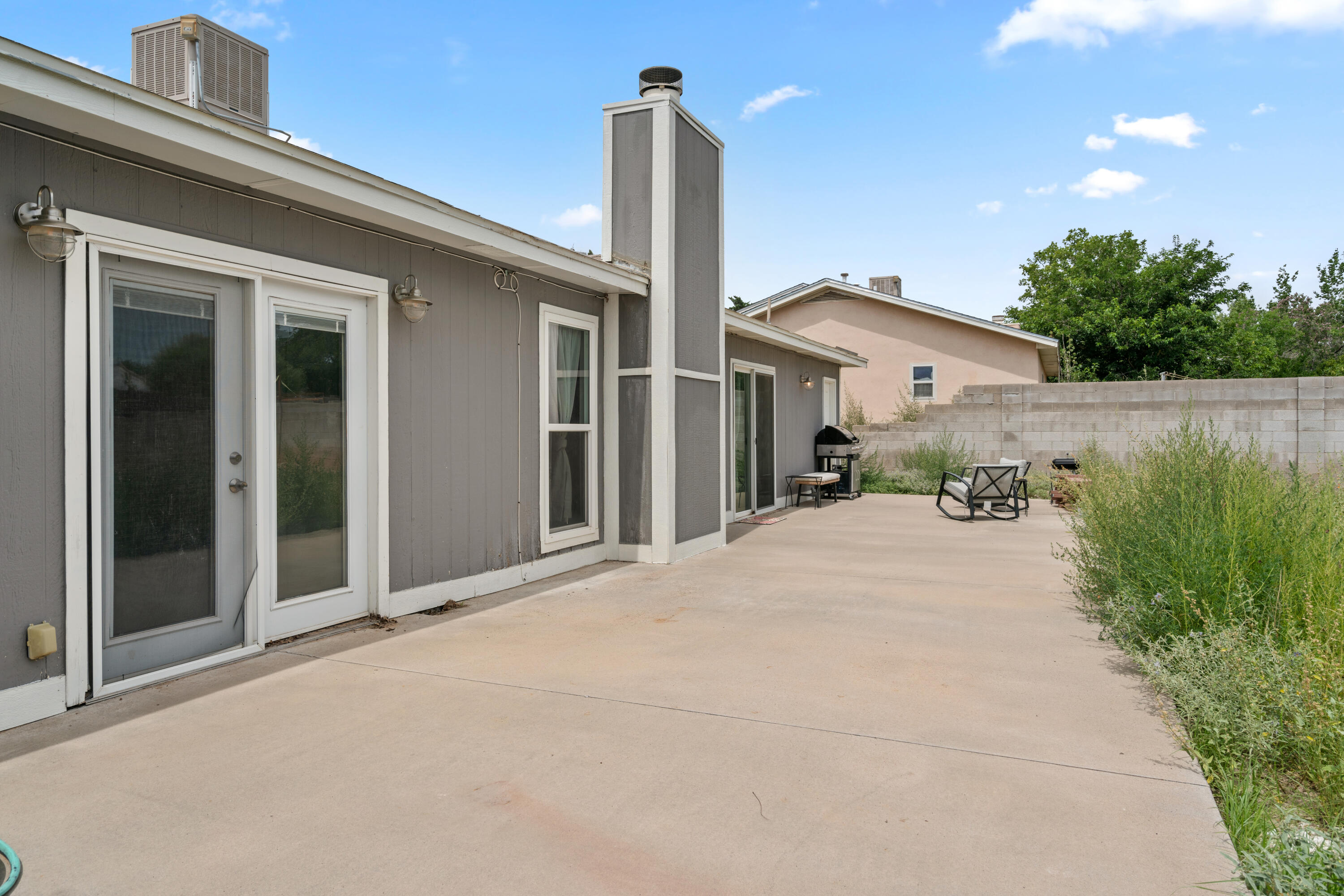 488 STALLION Road SE