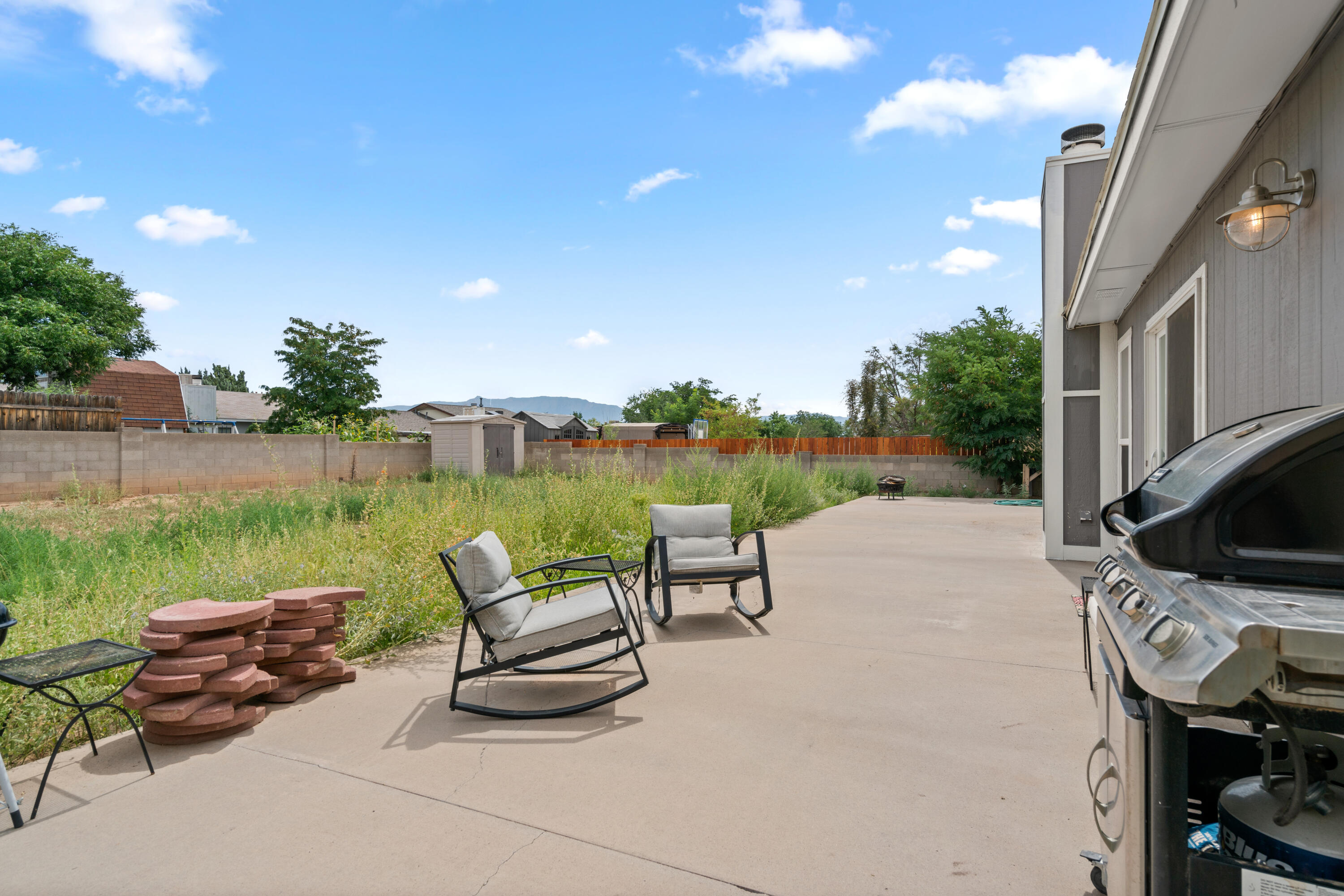 488 STALLION Road SE