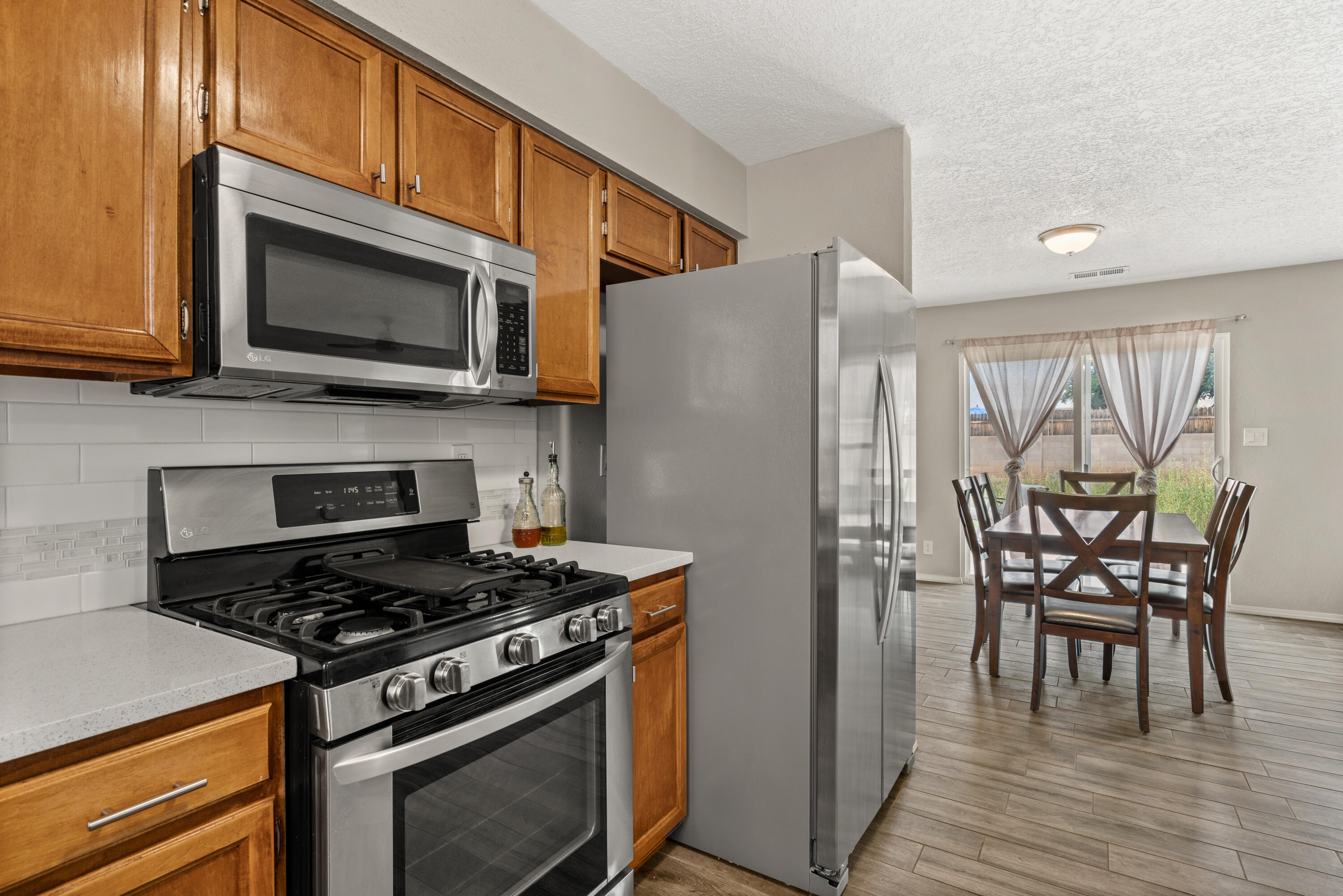 488 STALLION Road SE