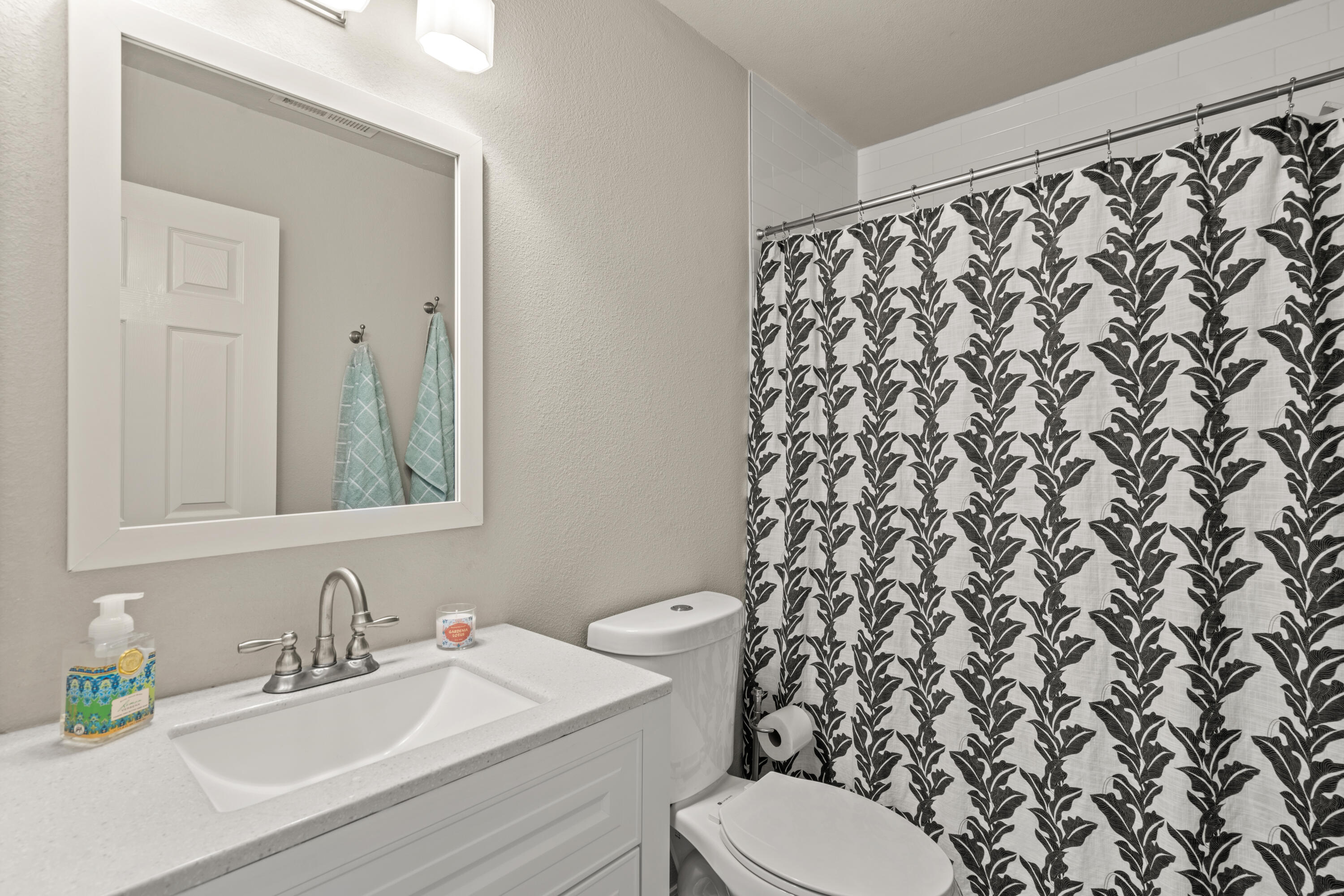488 STALLION Road SE