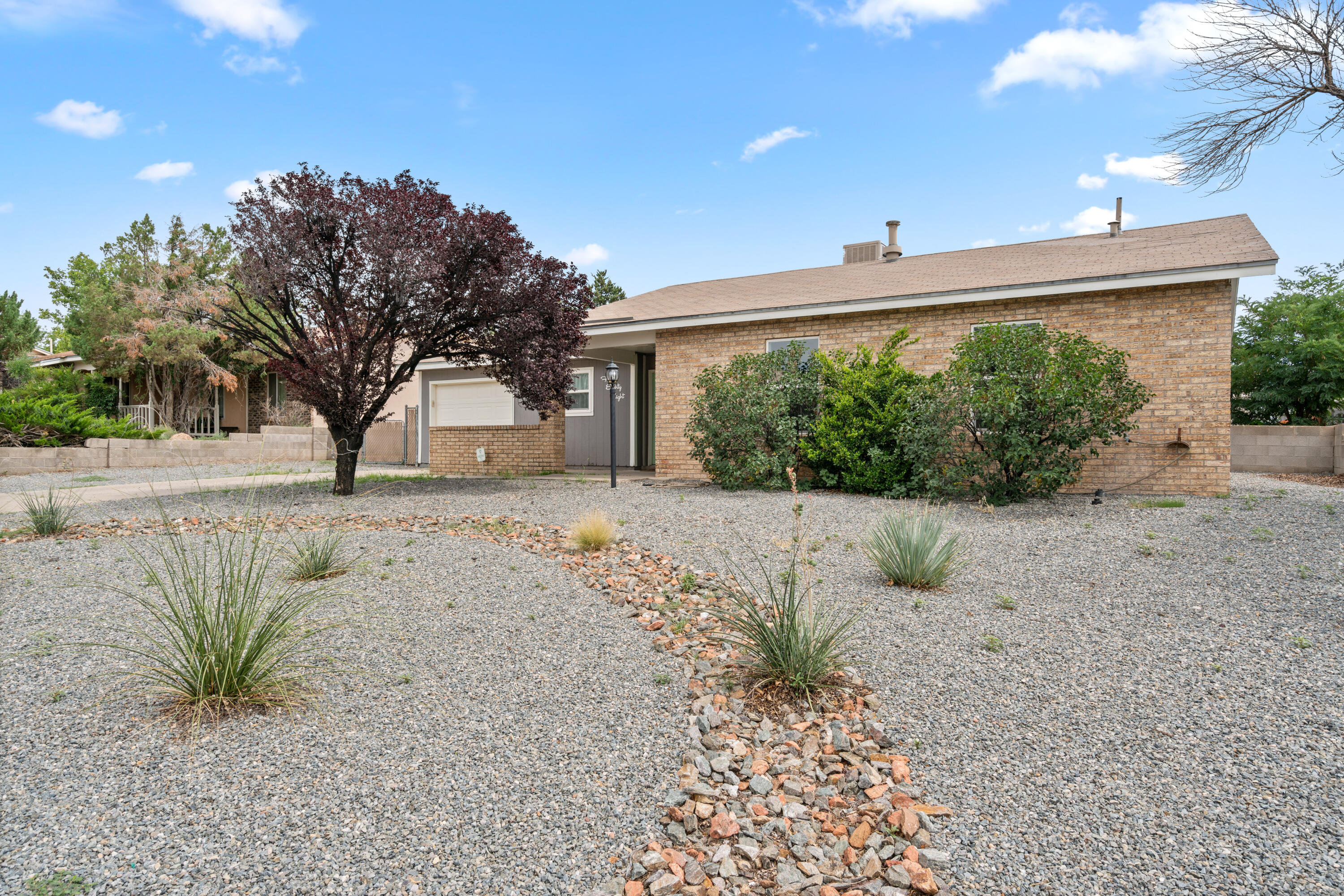 488 STALLION Road SE