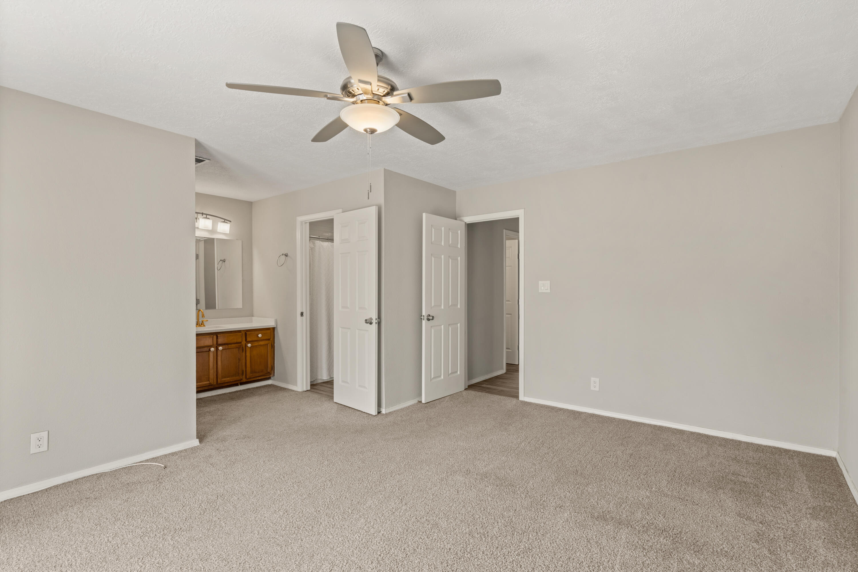 488 STALLION Road SE