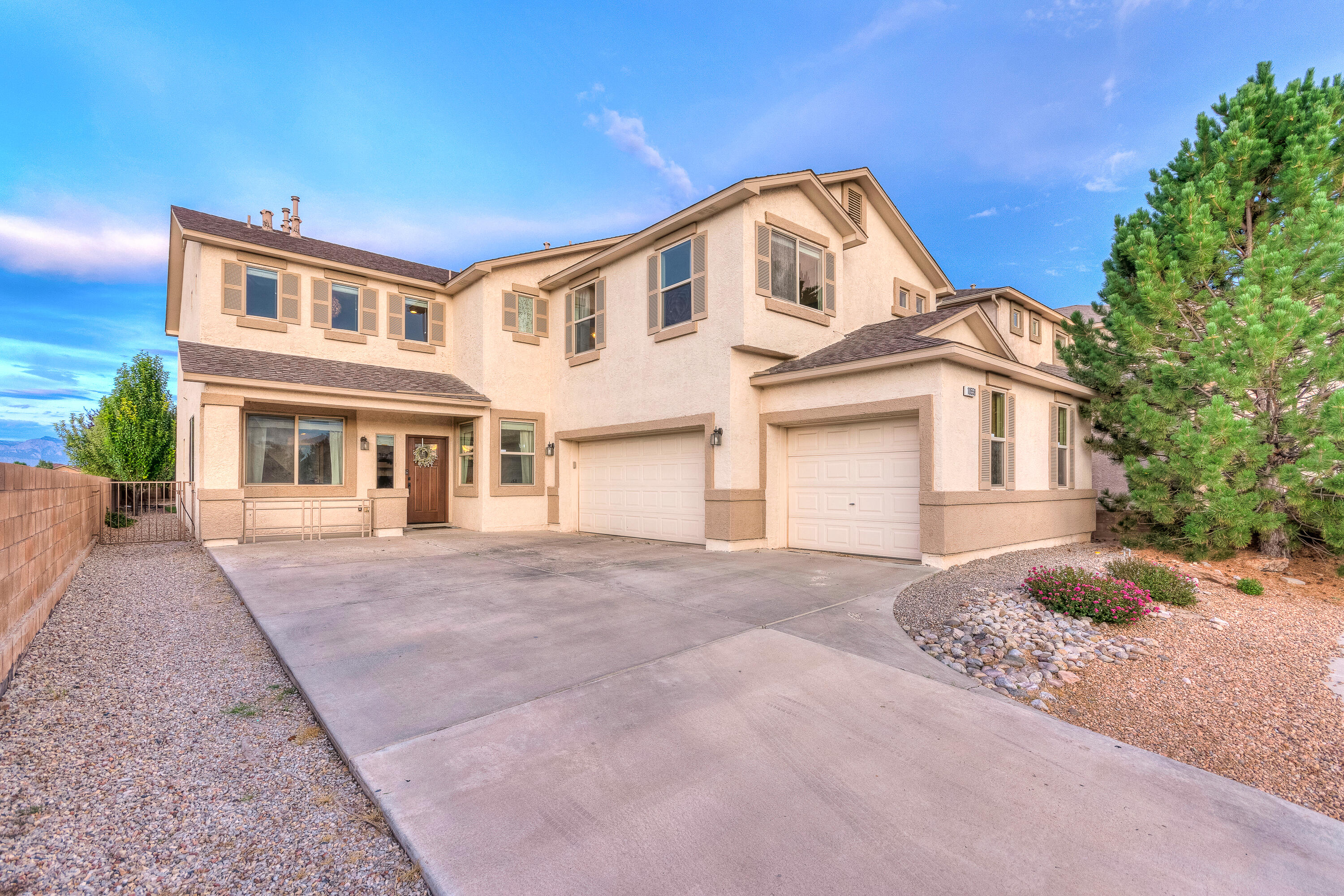 10558 Coyote Canyon Place NW