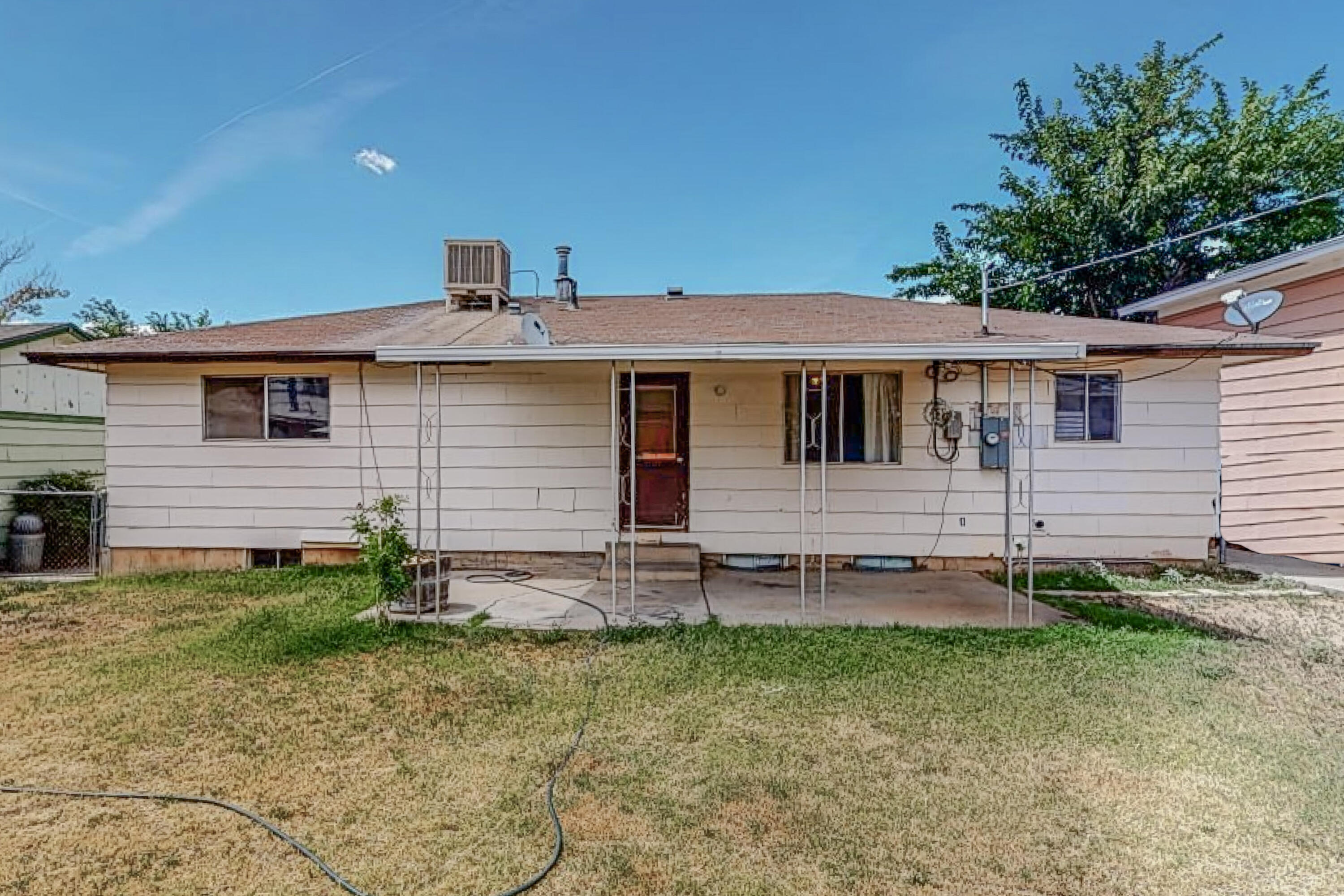10516 LEXINGTON Avenue NE