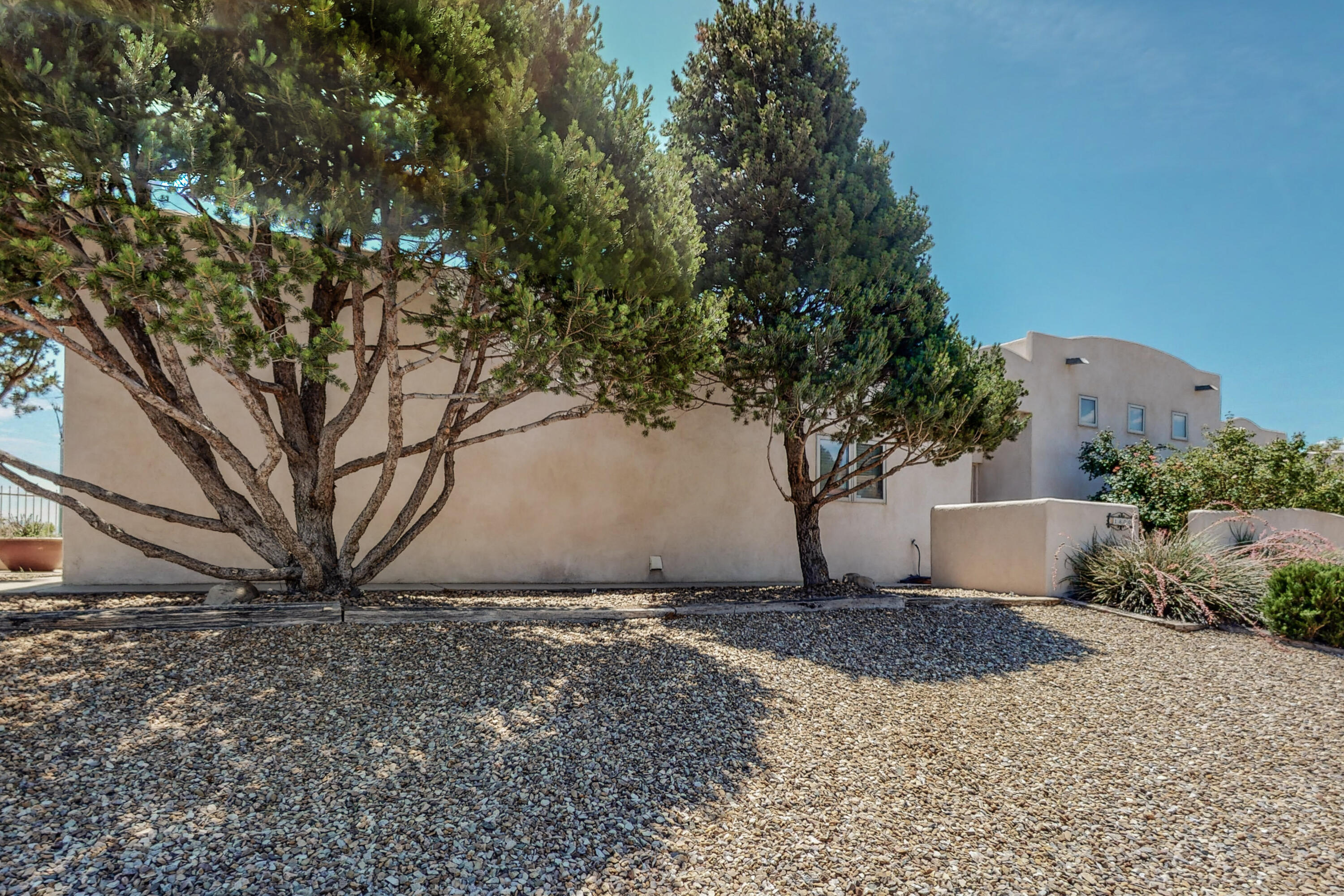 1800 Calle Del Vista Road NW