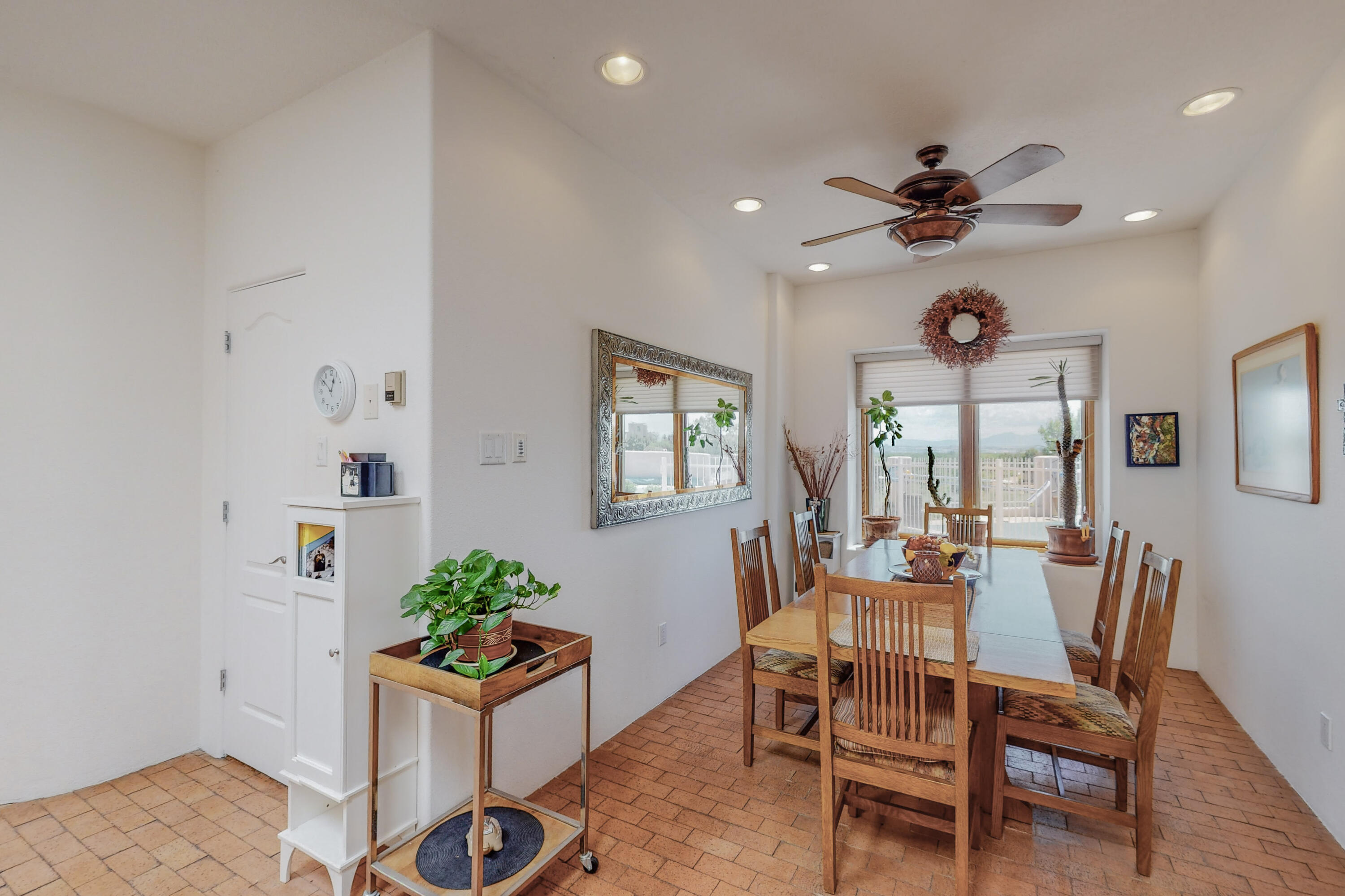 1800 Calle Del Vista Road NW
