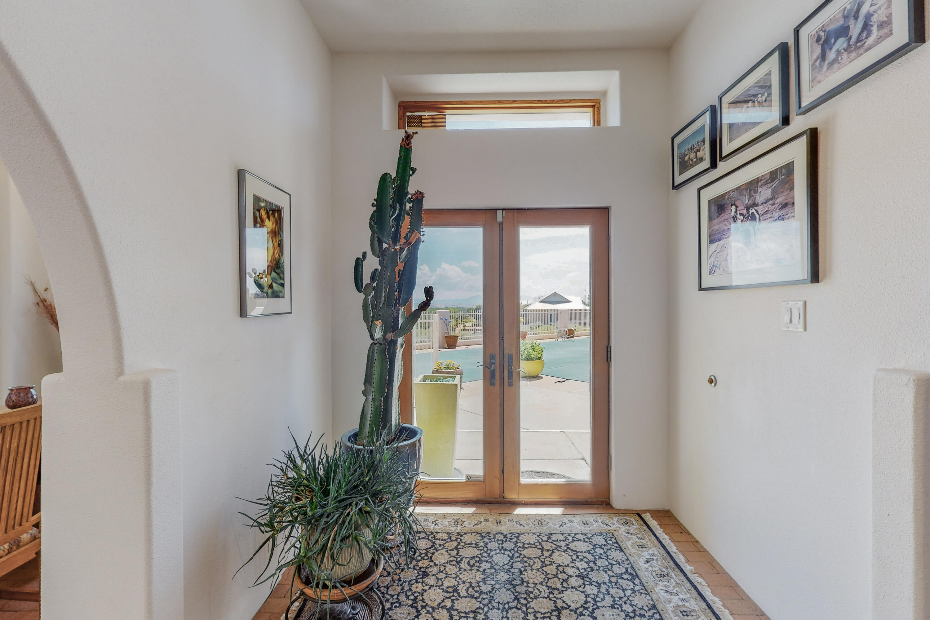 1800 Calle Del Vista Road NW