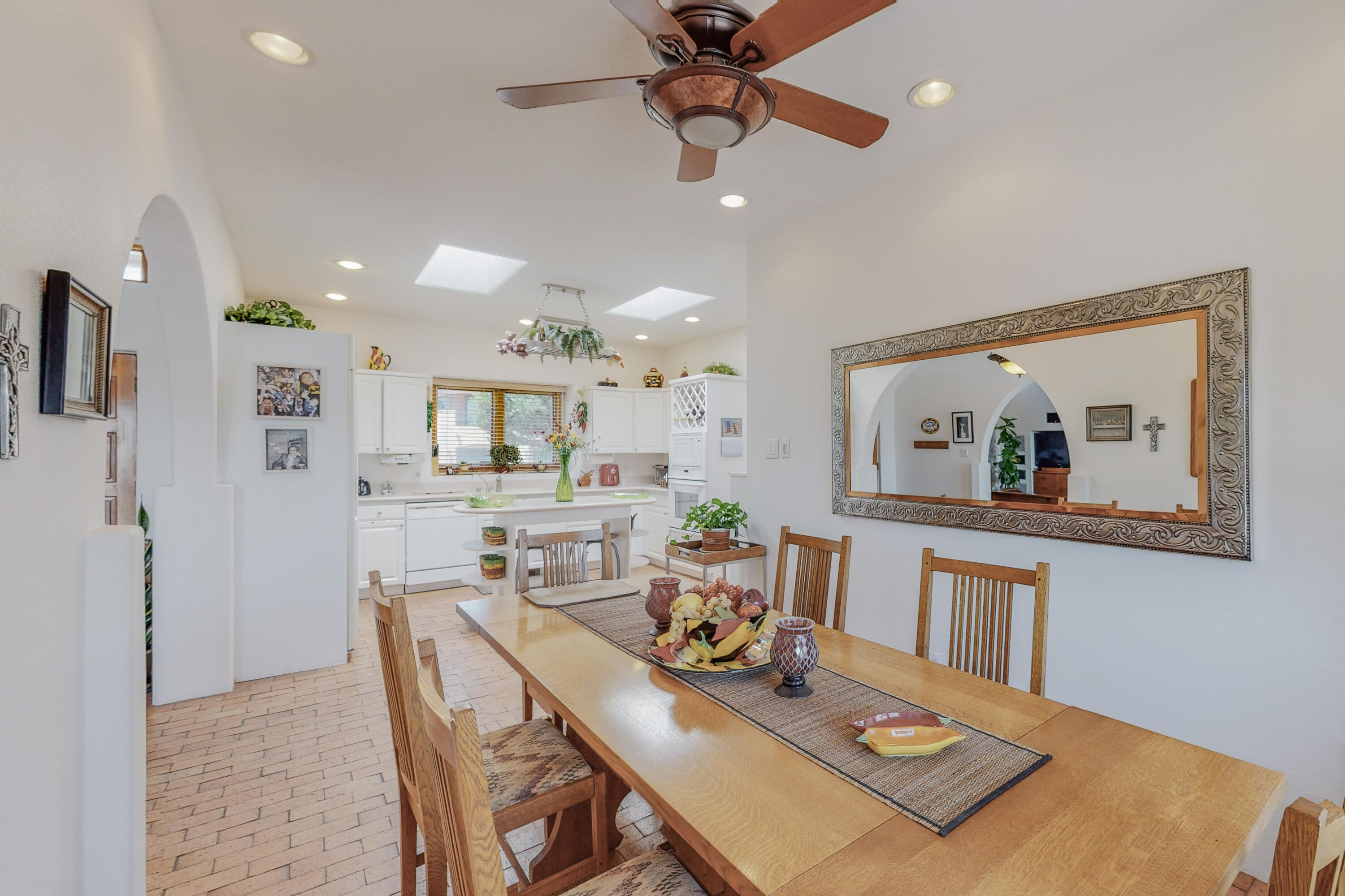 1800 Calle Del Vista Road NW
