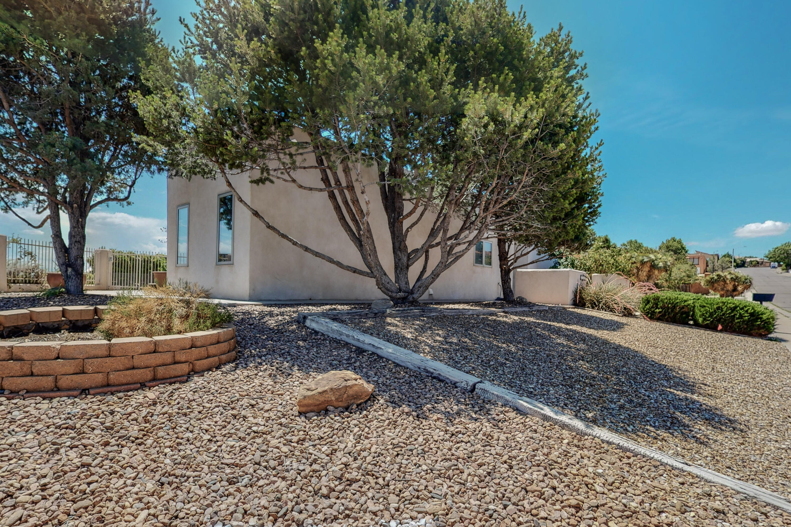 1800 Calle Del Vista Road NW