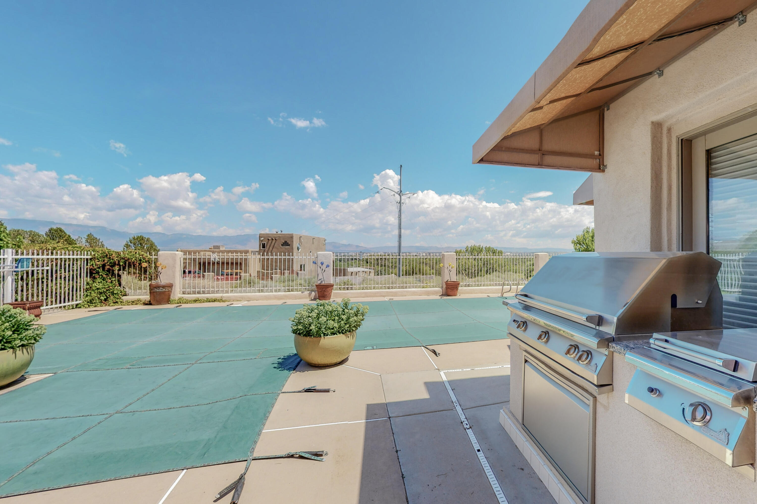 1800 Calle Del Vista Road NW