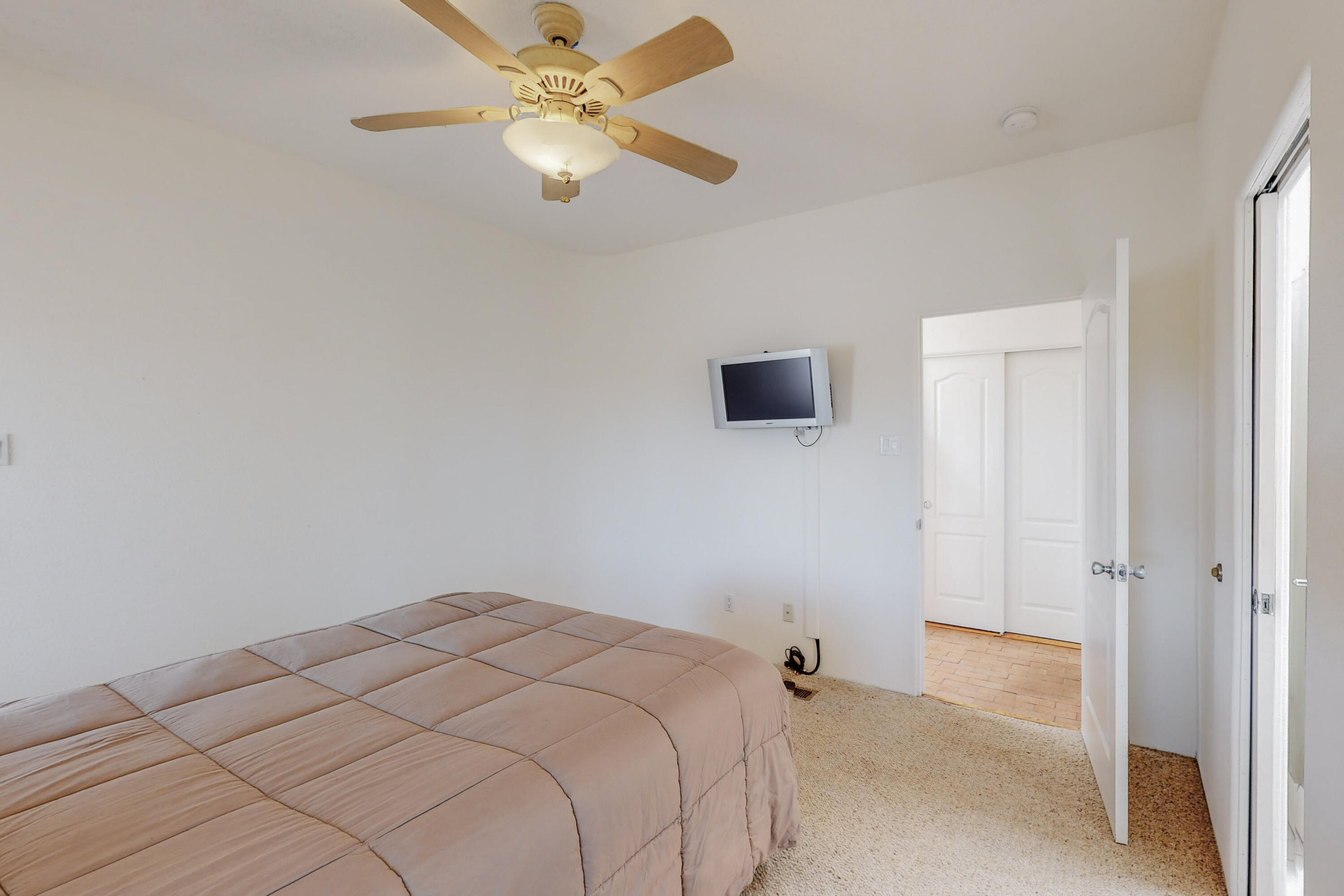 1800 Calle Del Vista Road NW