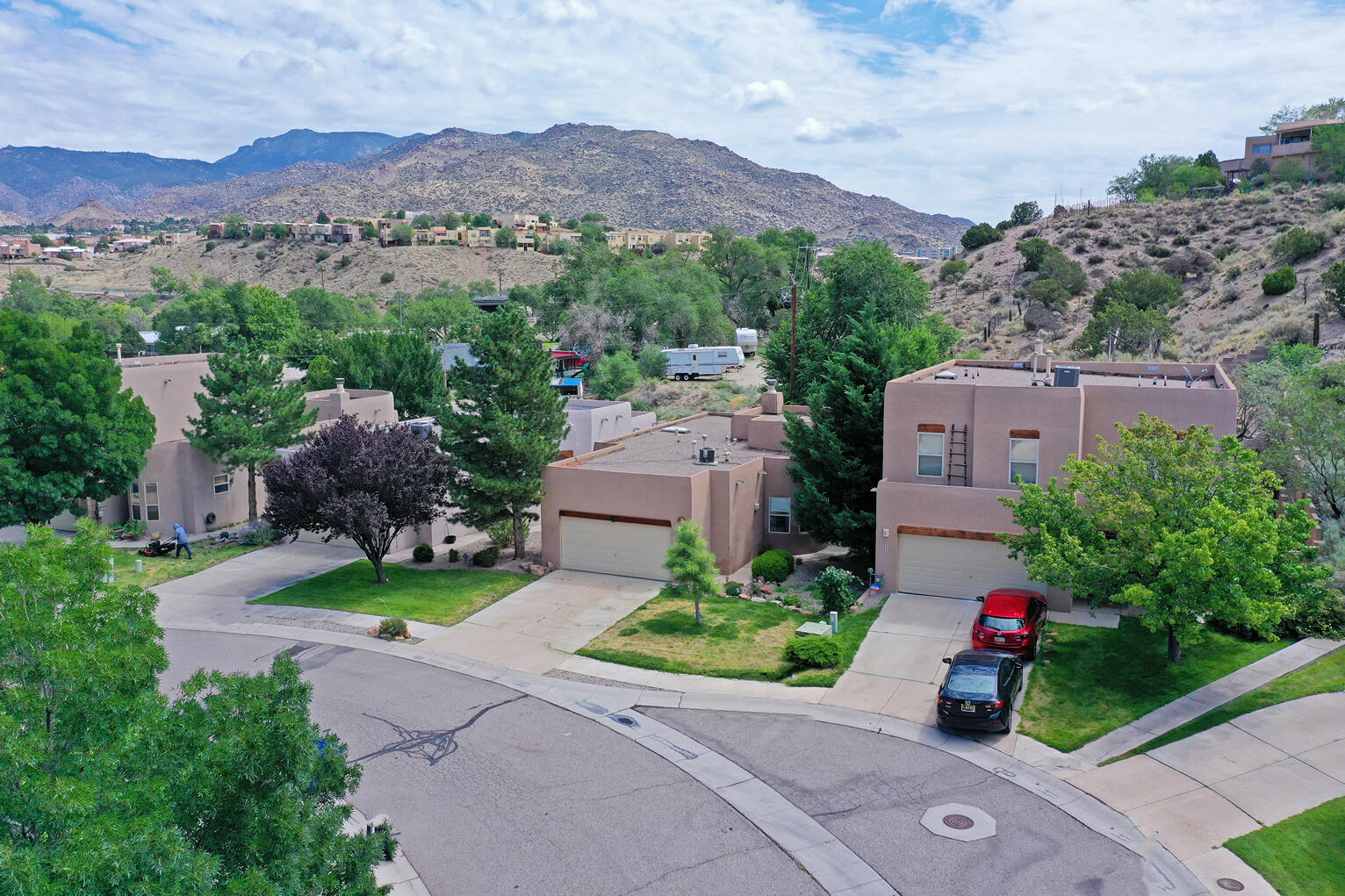 628 Flint Ridge Trail SE