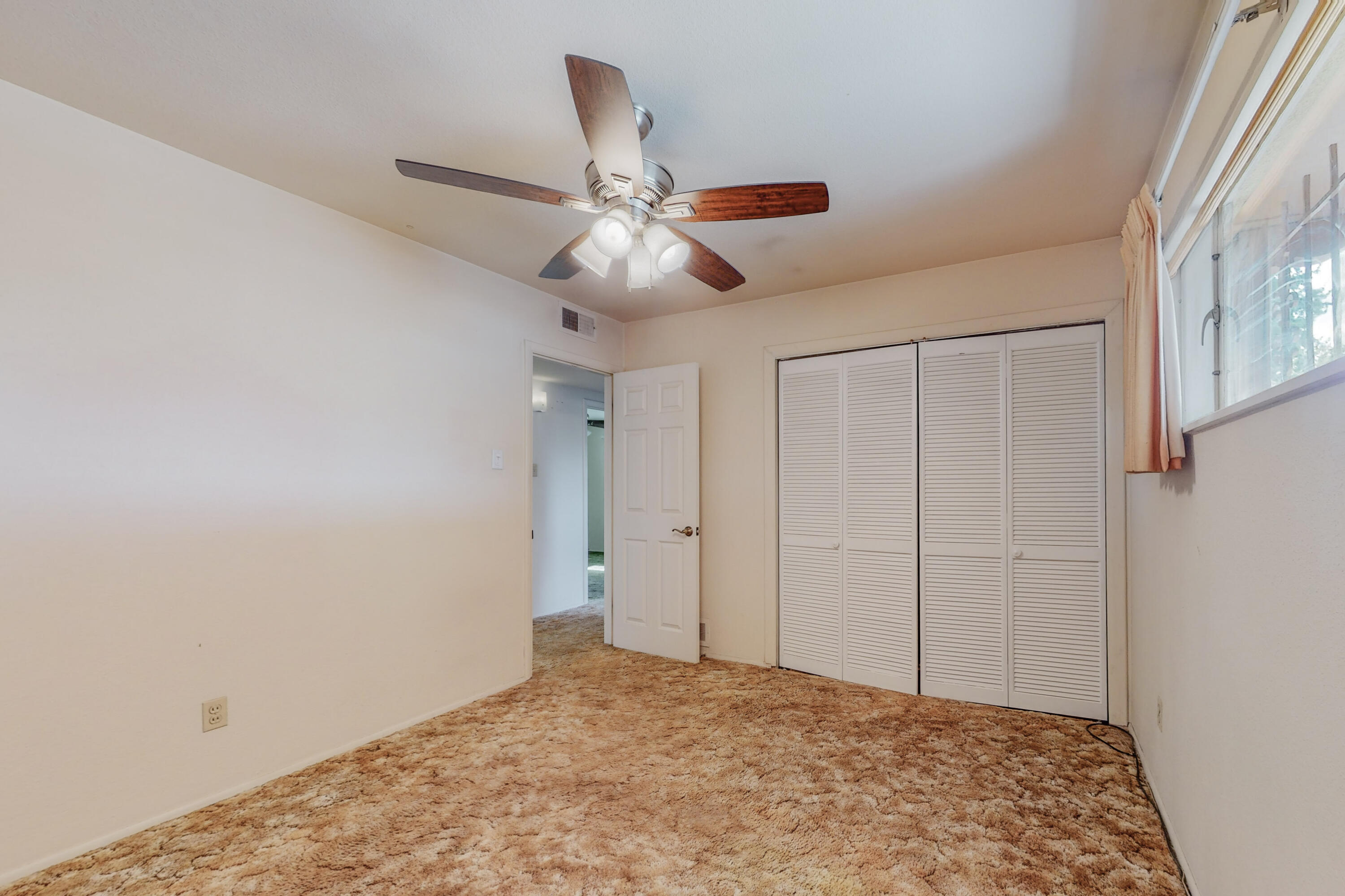 4105 Delamar Drive NE