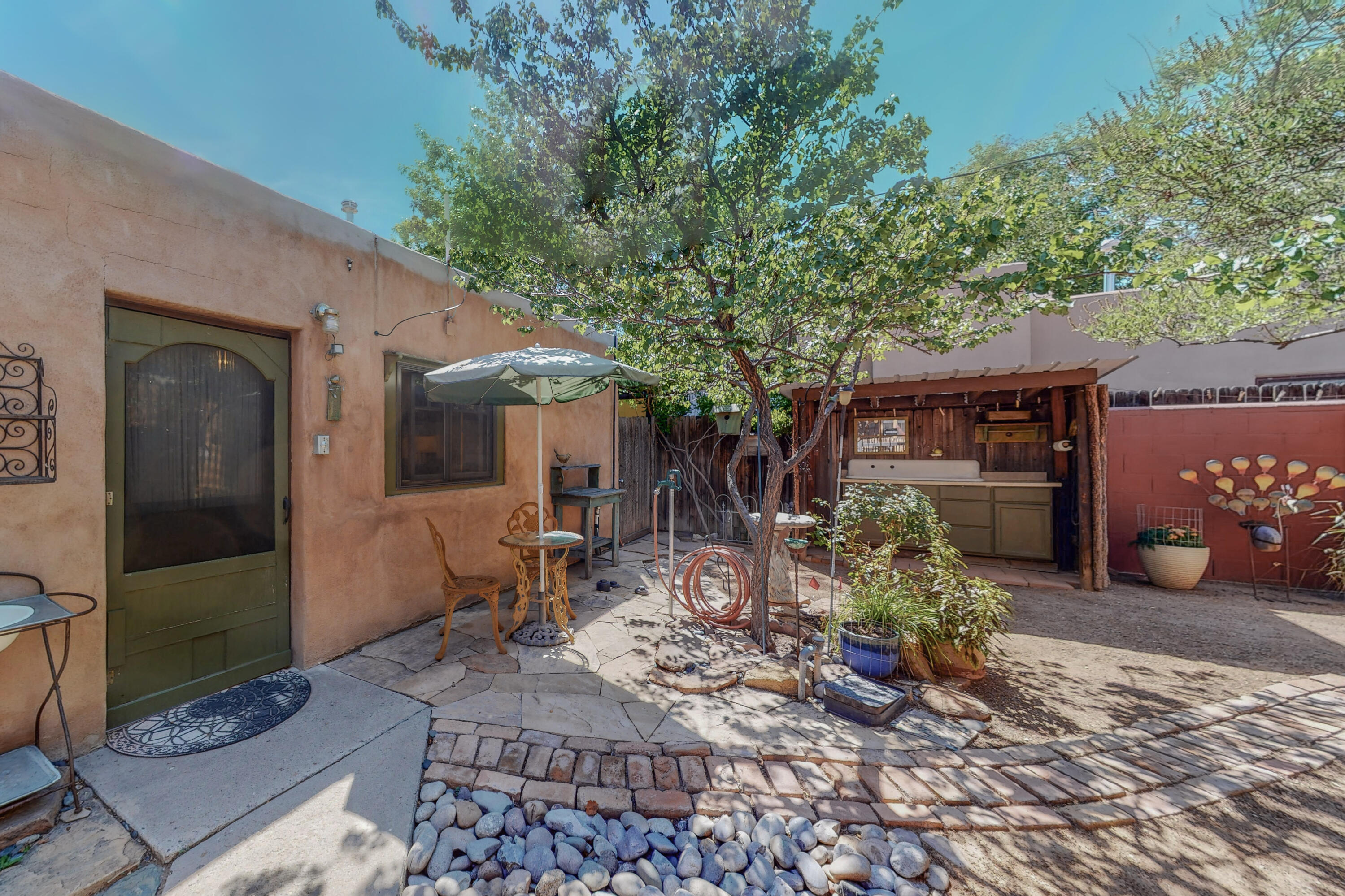 34 GARDEN PARK Circle NW