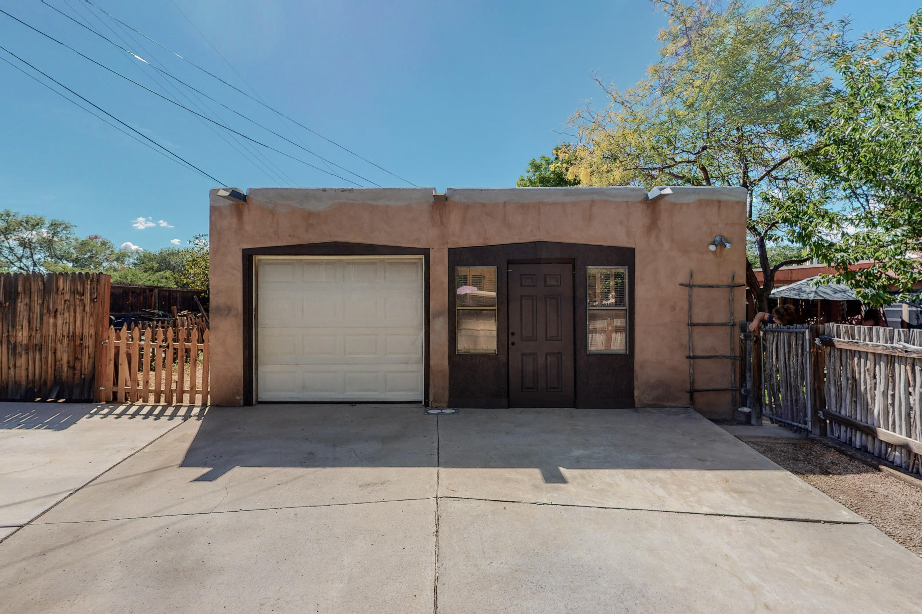 34 GARDEN PARK Circle NW