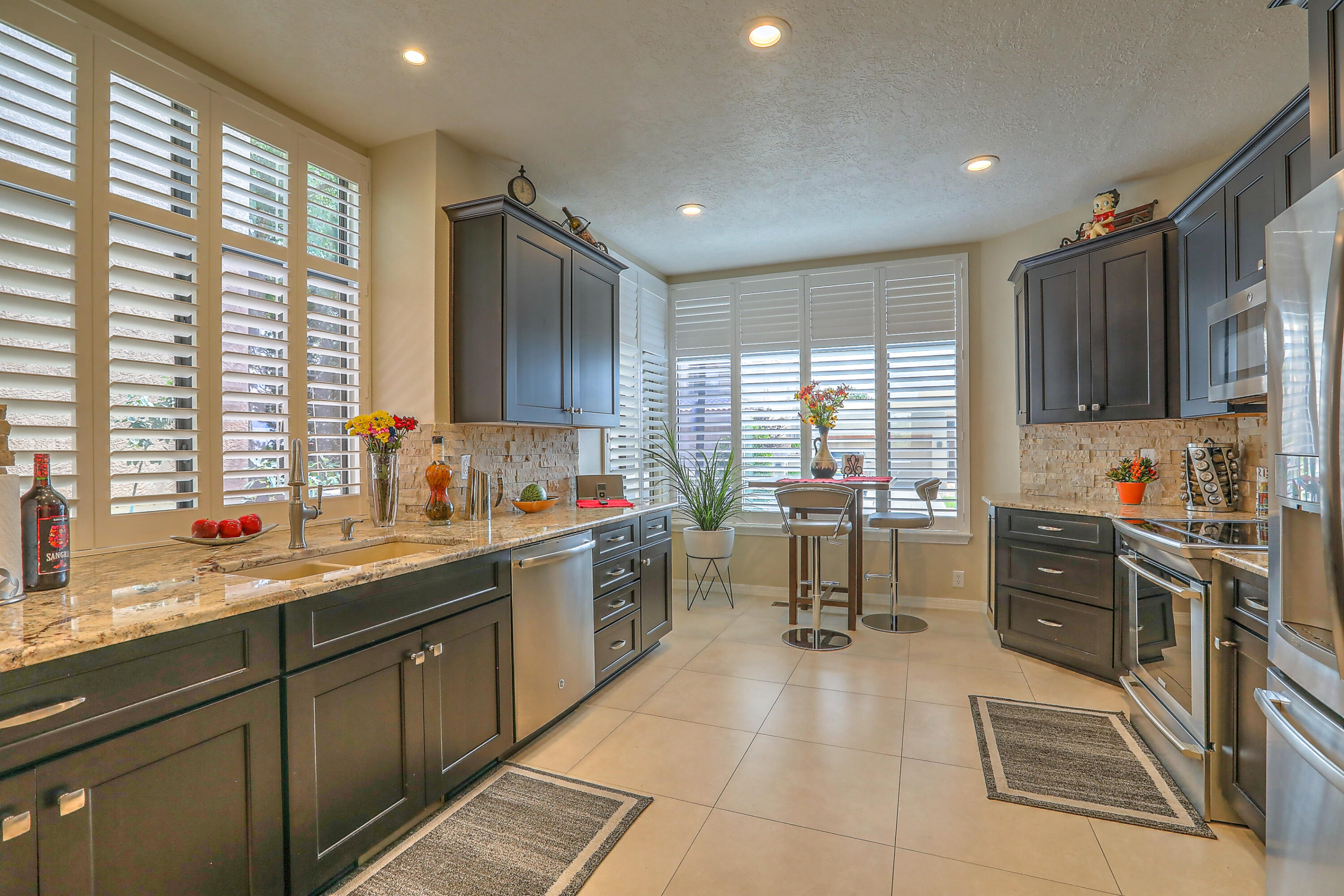 10017 BRIDGEPOINTE Court NE