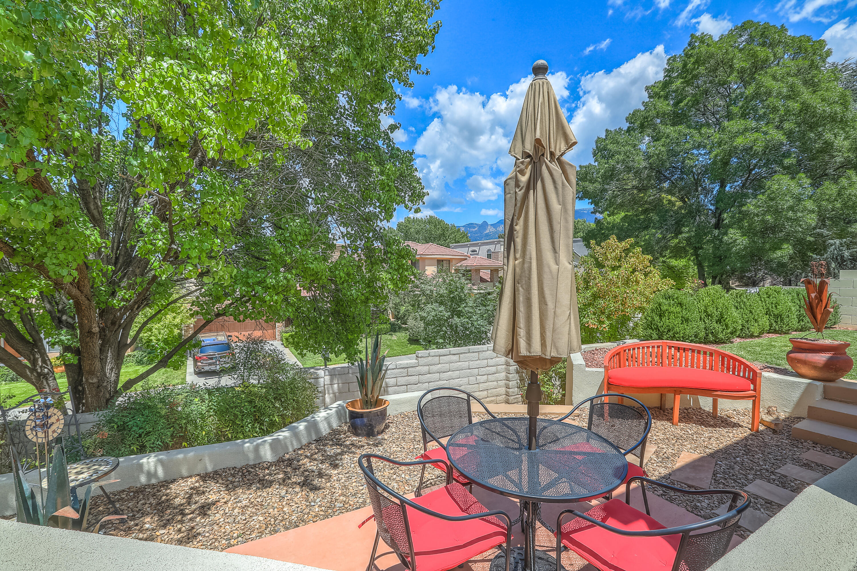 10017 BRIDGEPOINTE Court NE