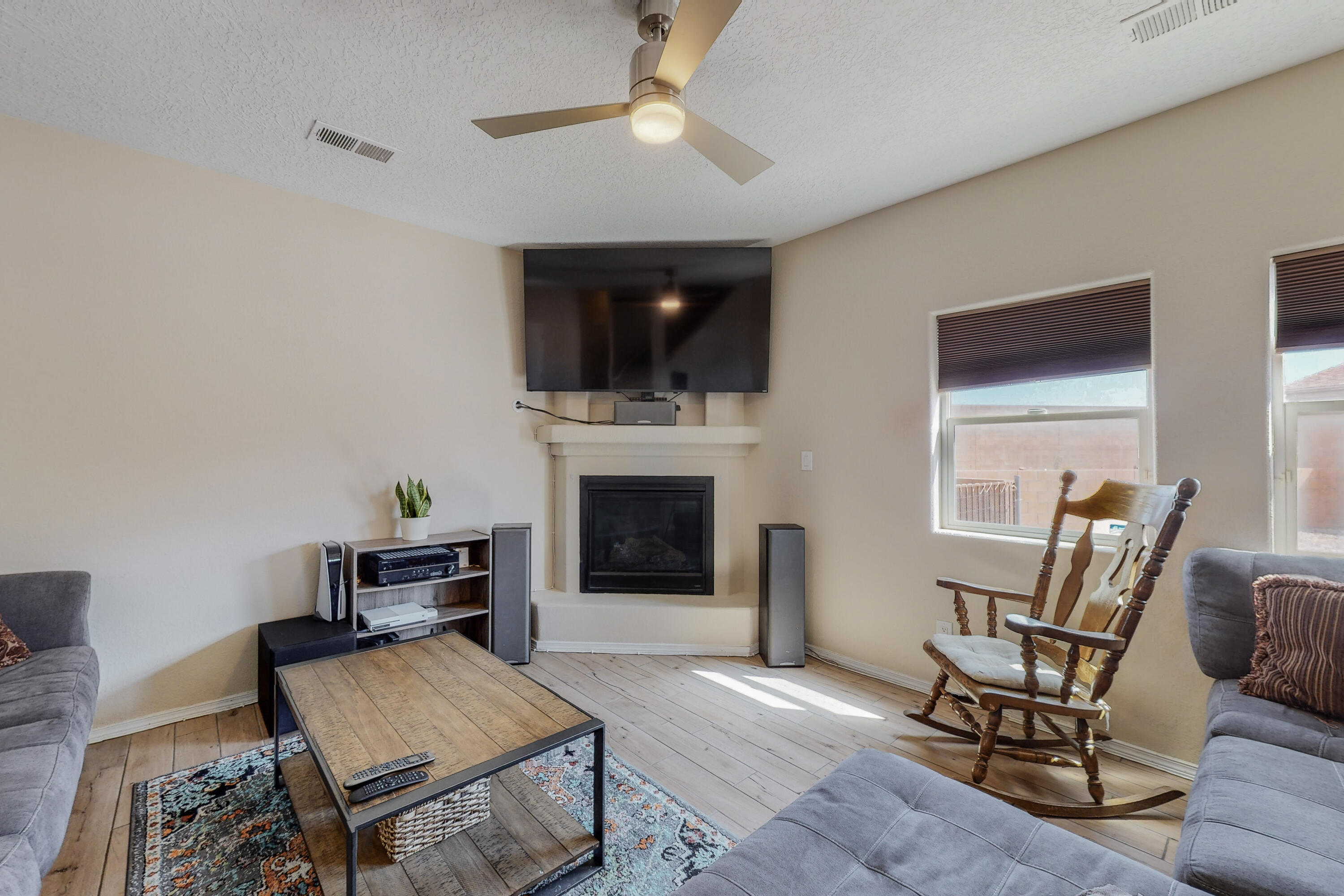 2757 WILDER Loop NE