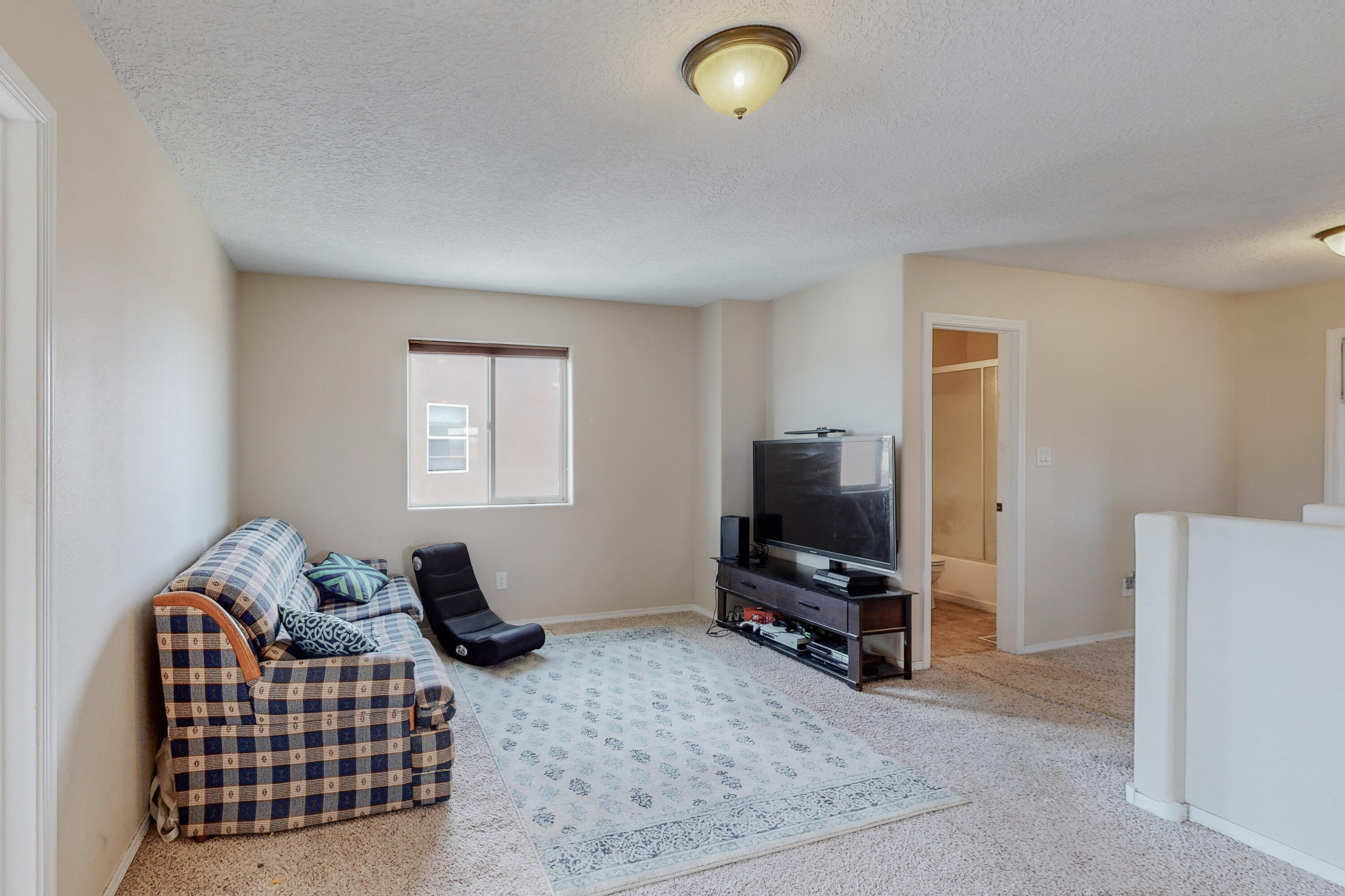 2757 WILDER Loop NE