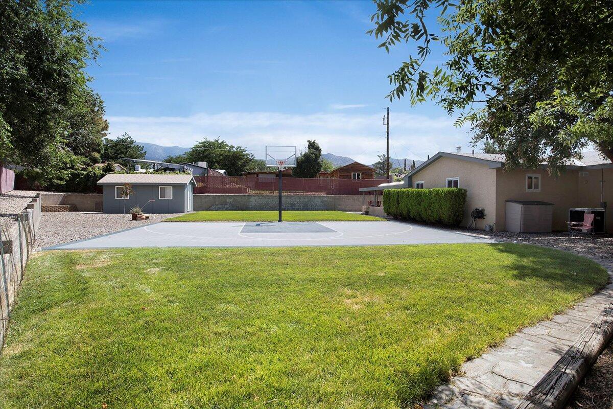 12905 GRANITE Avenue NE
