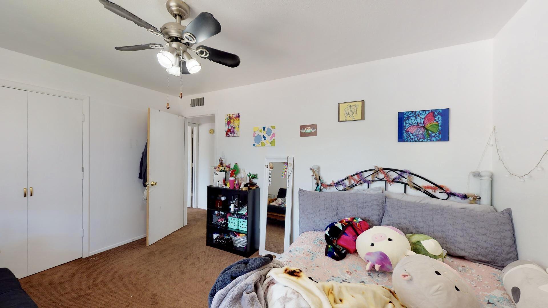 1601 PENNSYLVANIA Street NE Unit: V4