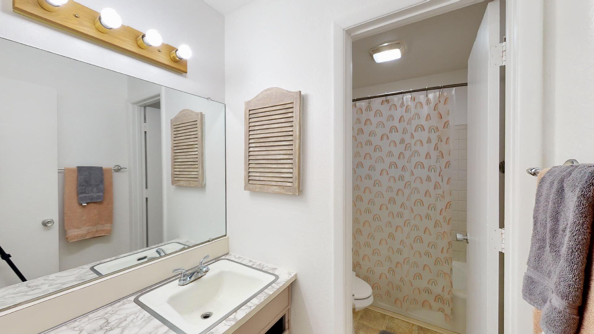 1601 PENNSYLVANIA Street NE Unit: V4