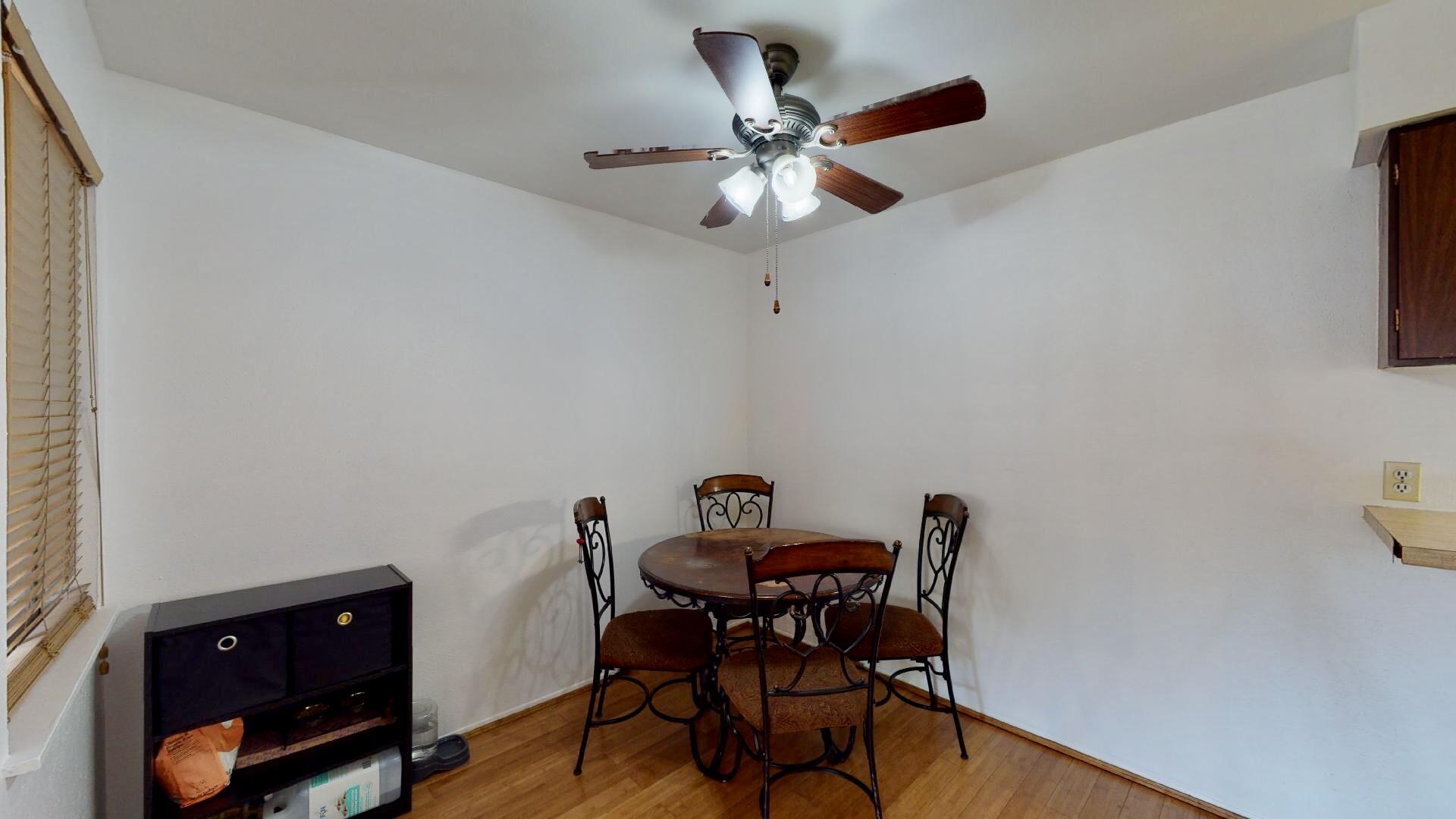 1601 PENNSYLVANIA Street NE Unit: V4