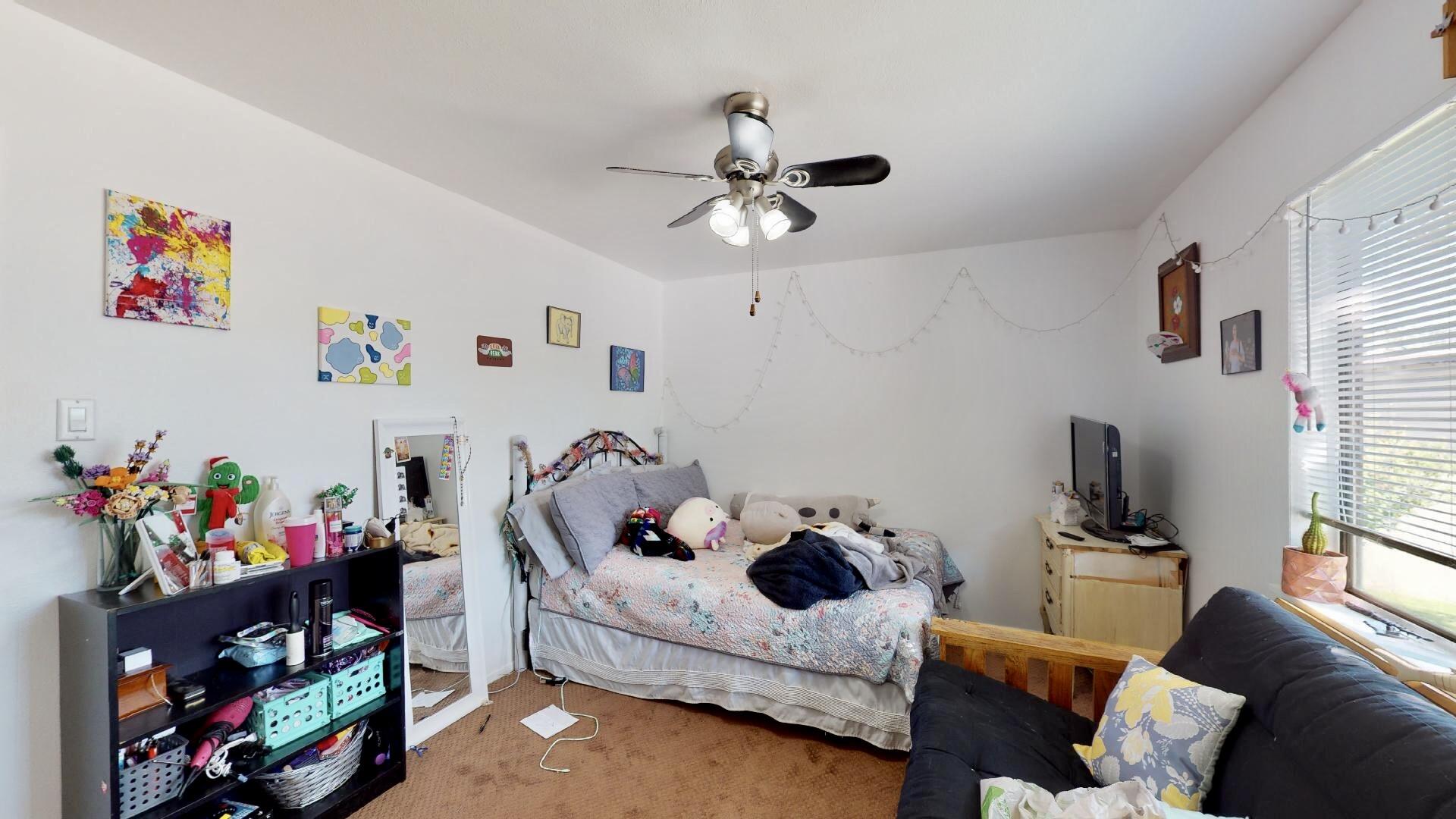 1601 PENNSYLVANIA Street NE Unit: V4