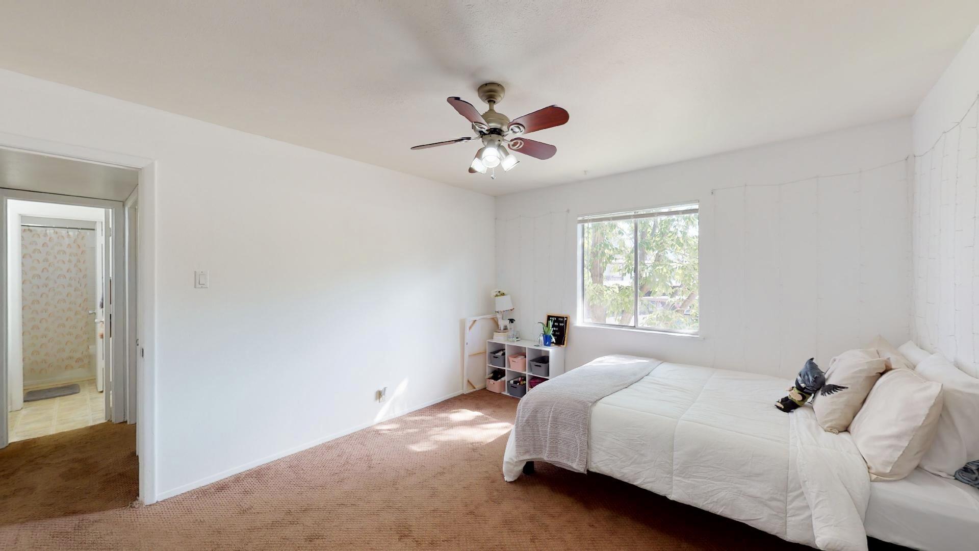 1601 PENNSYLVANIA Street NE Unit: V4