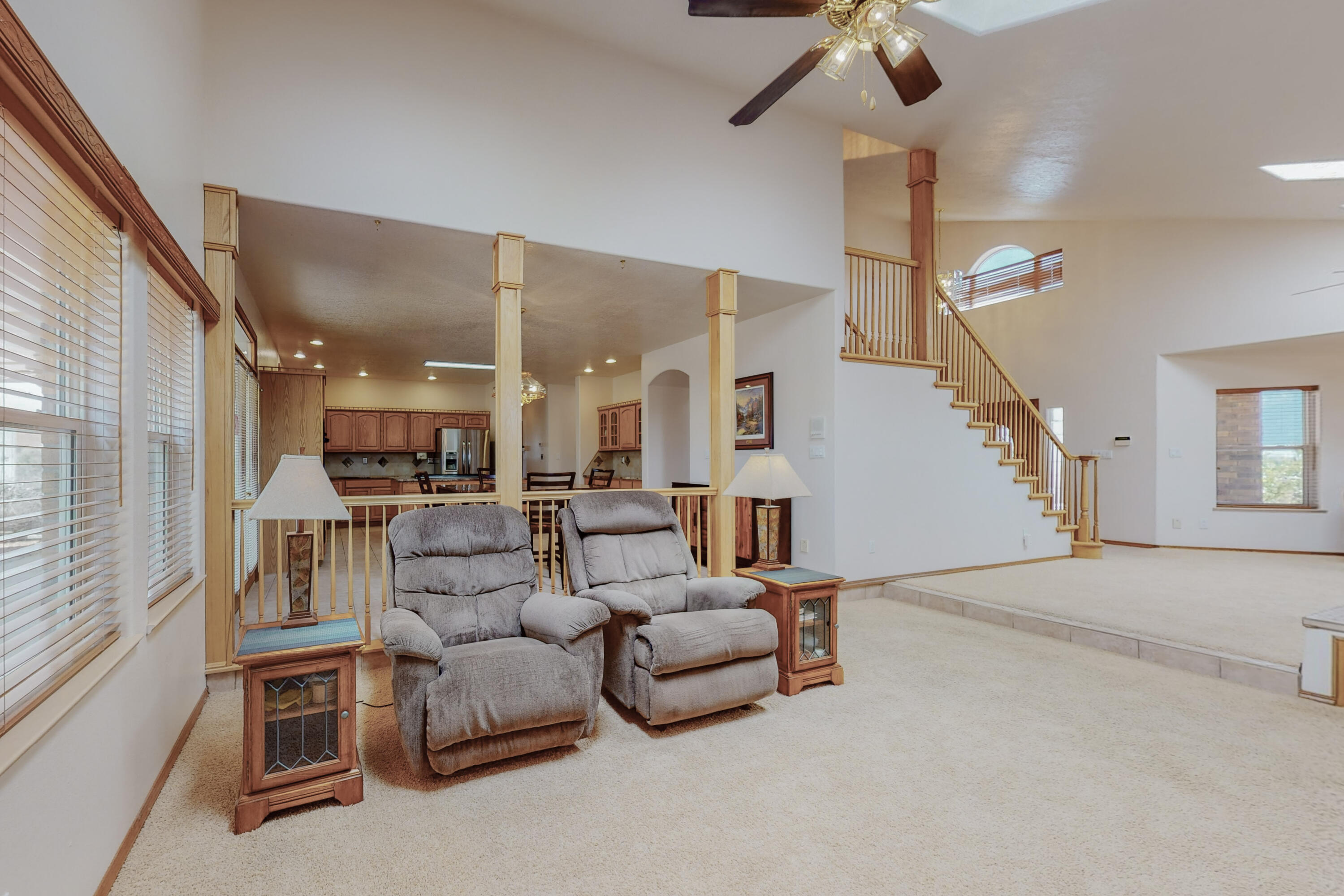 1621 SARATOGA Drive NE