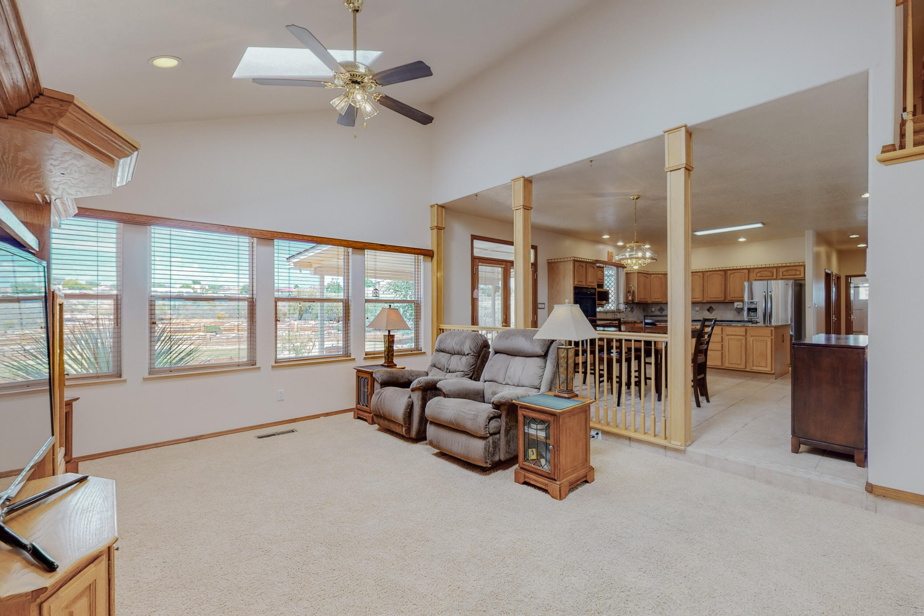 1621 SARATOGA Drive NE