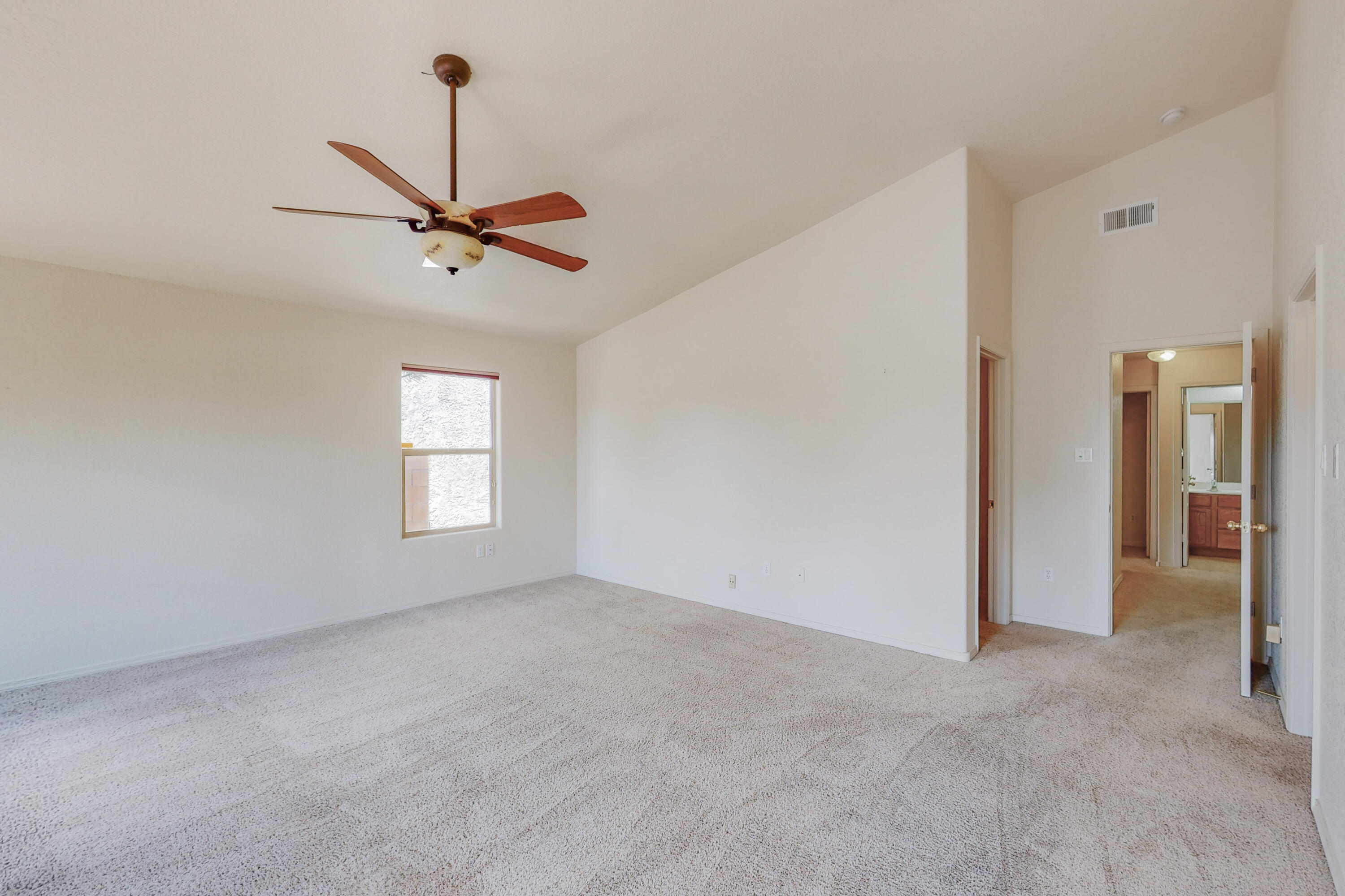 1473 MONTIANO Loop SE