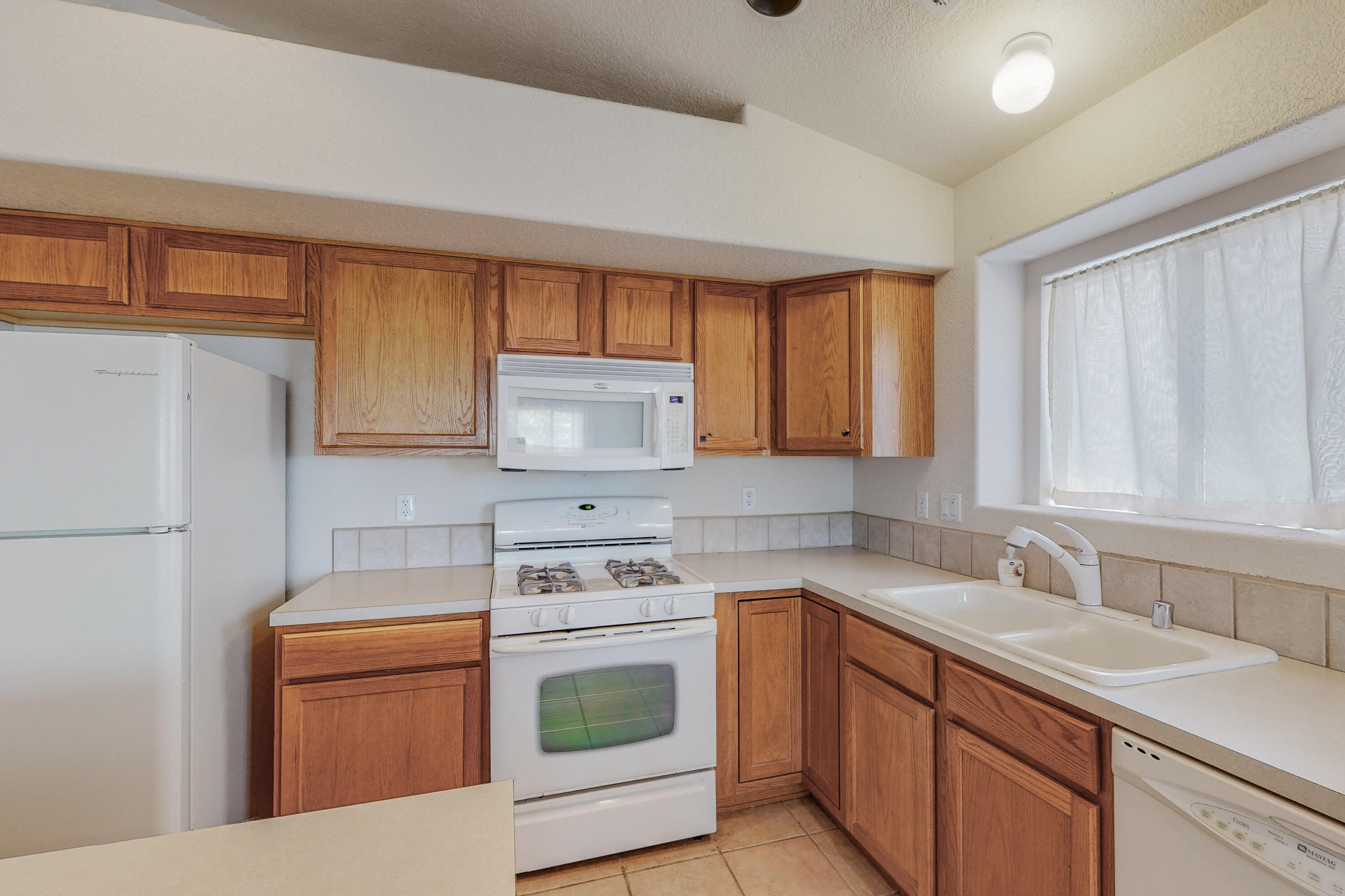 1473 MONTIANO Loop SE