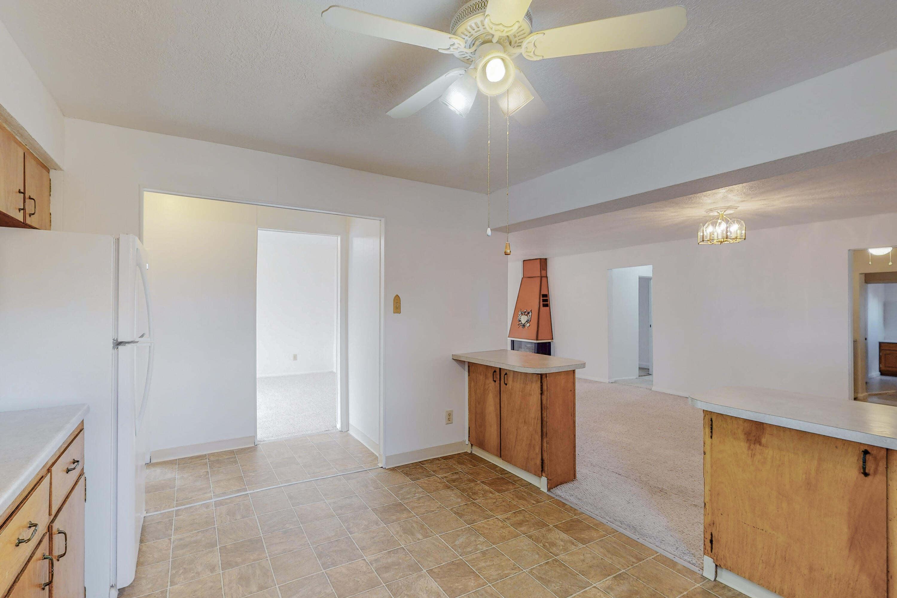 536 VERANDA Road NW