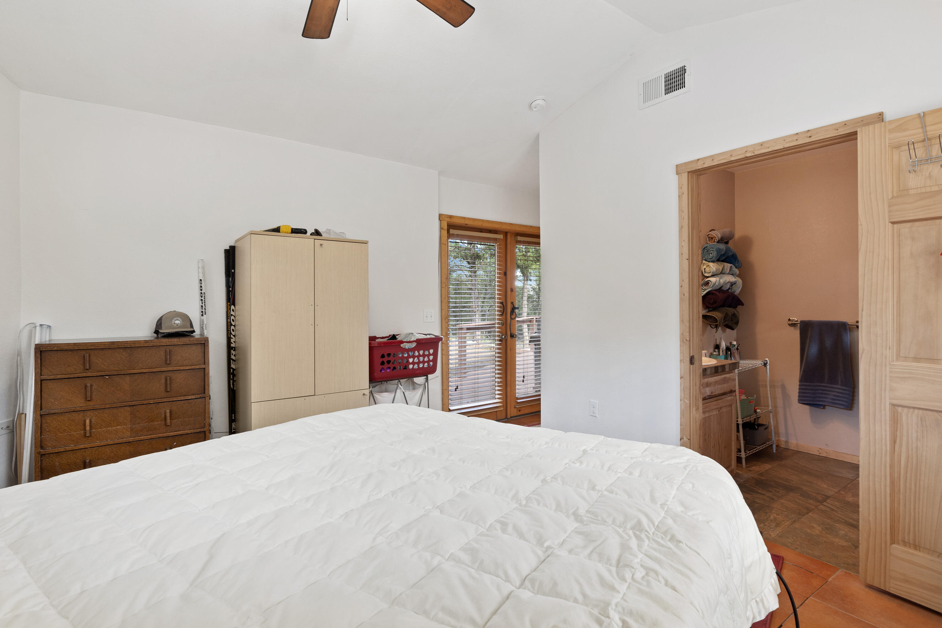 12 TALL PINONS Road