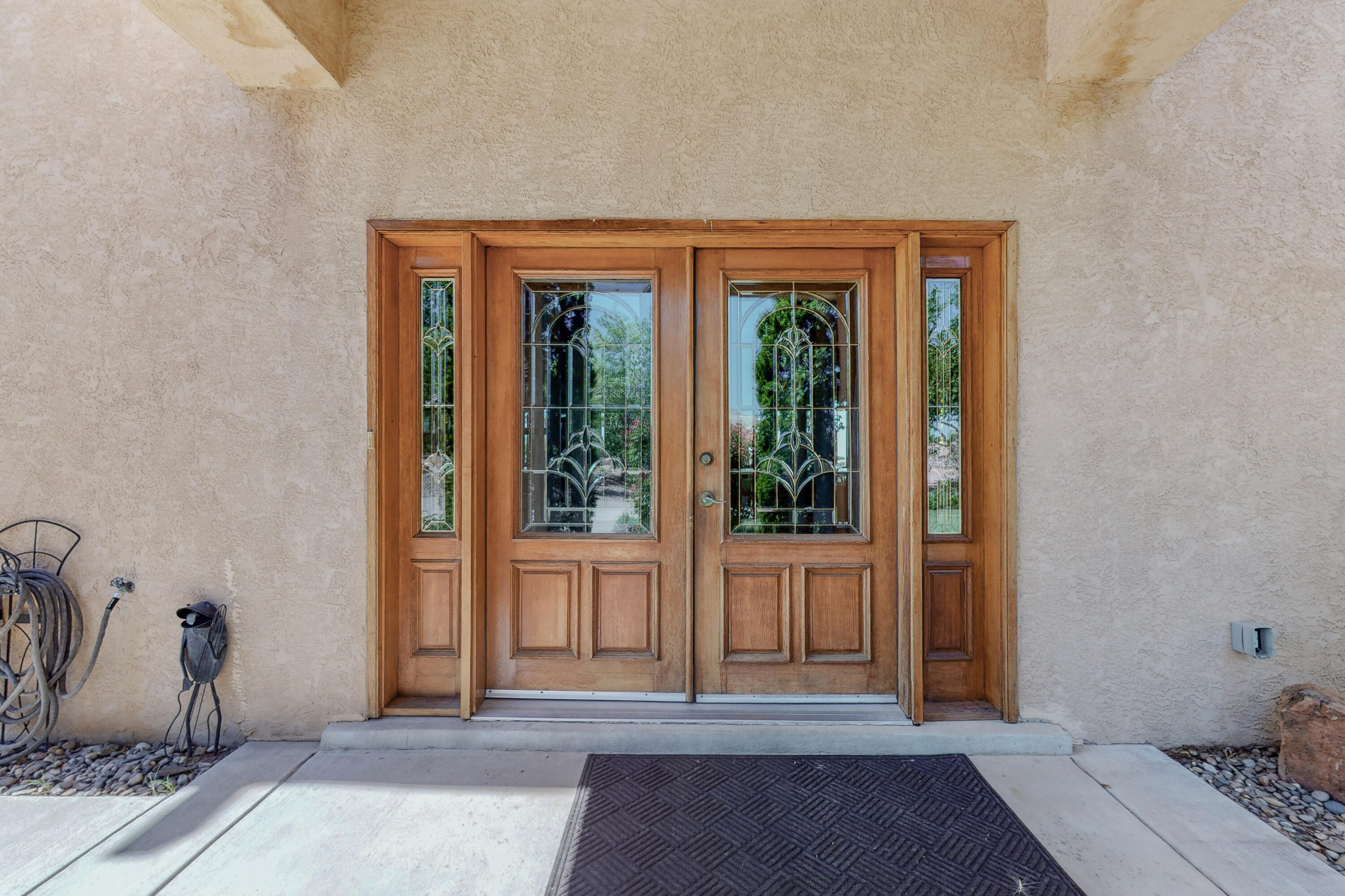 10112 San Bernardino Avenue NE