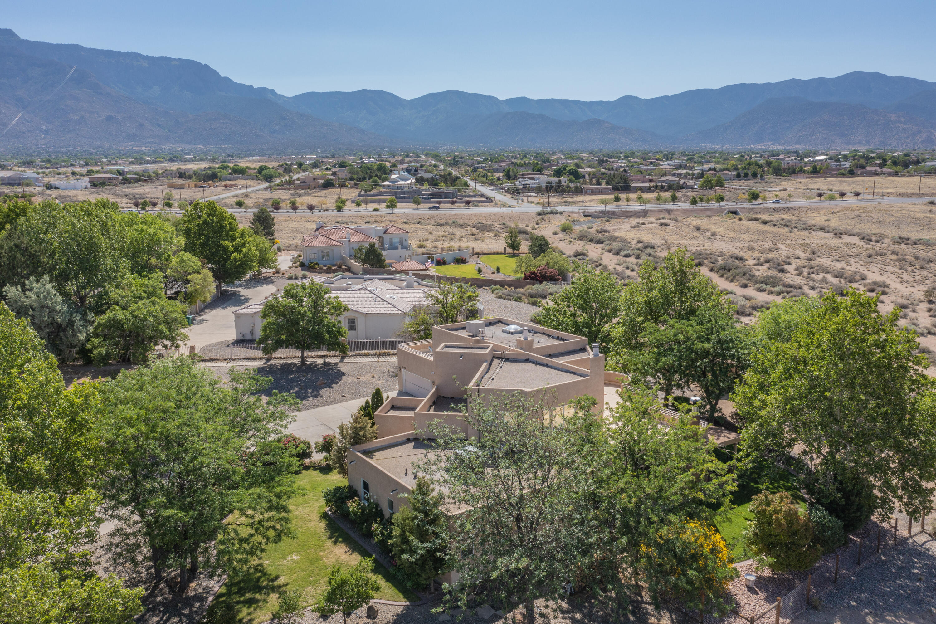 10112 San Bernardino Avenue NE