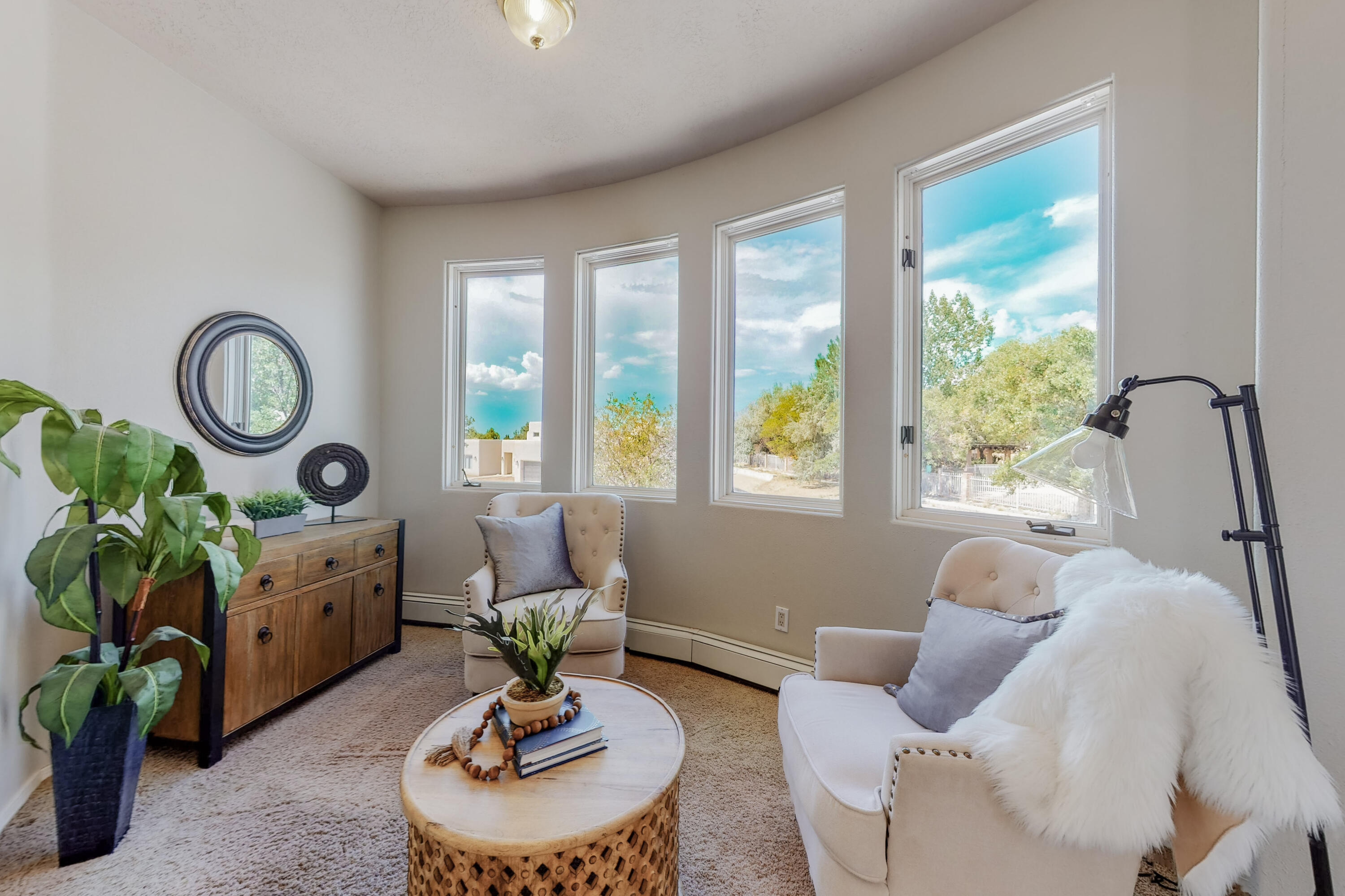 10112 San Bernardino Avenue NE