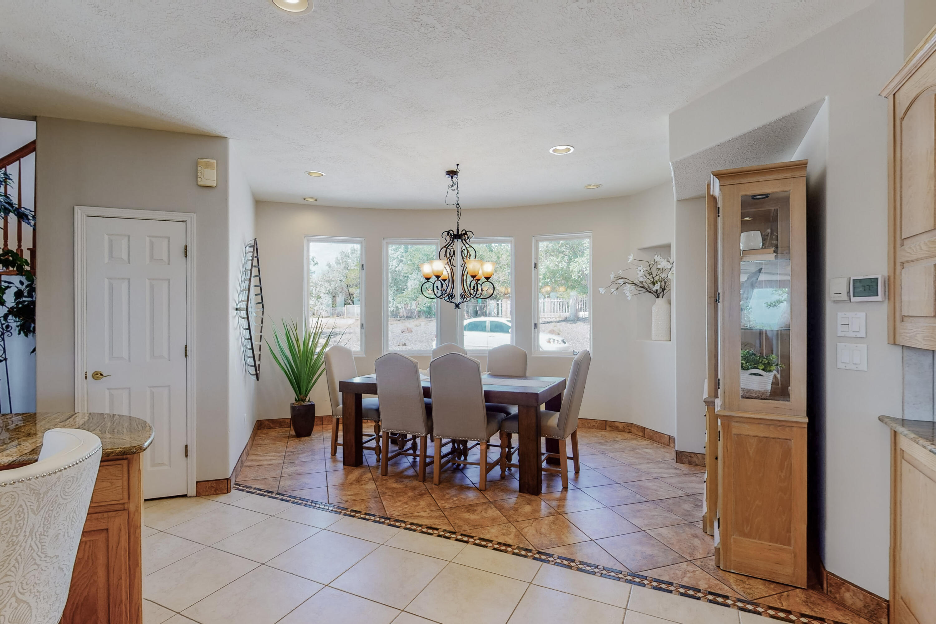 10112 San Bernardino Avenue NE