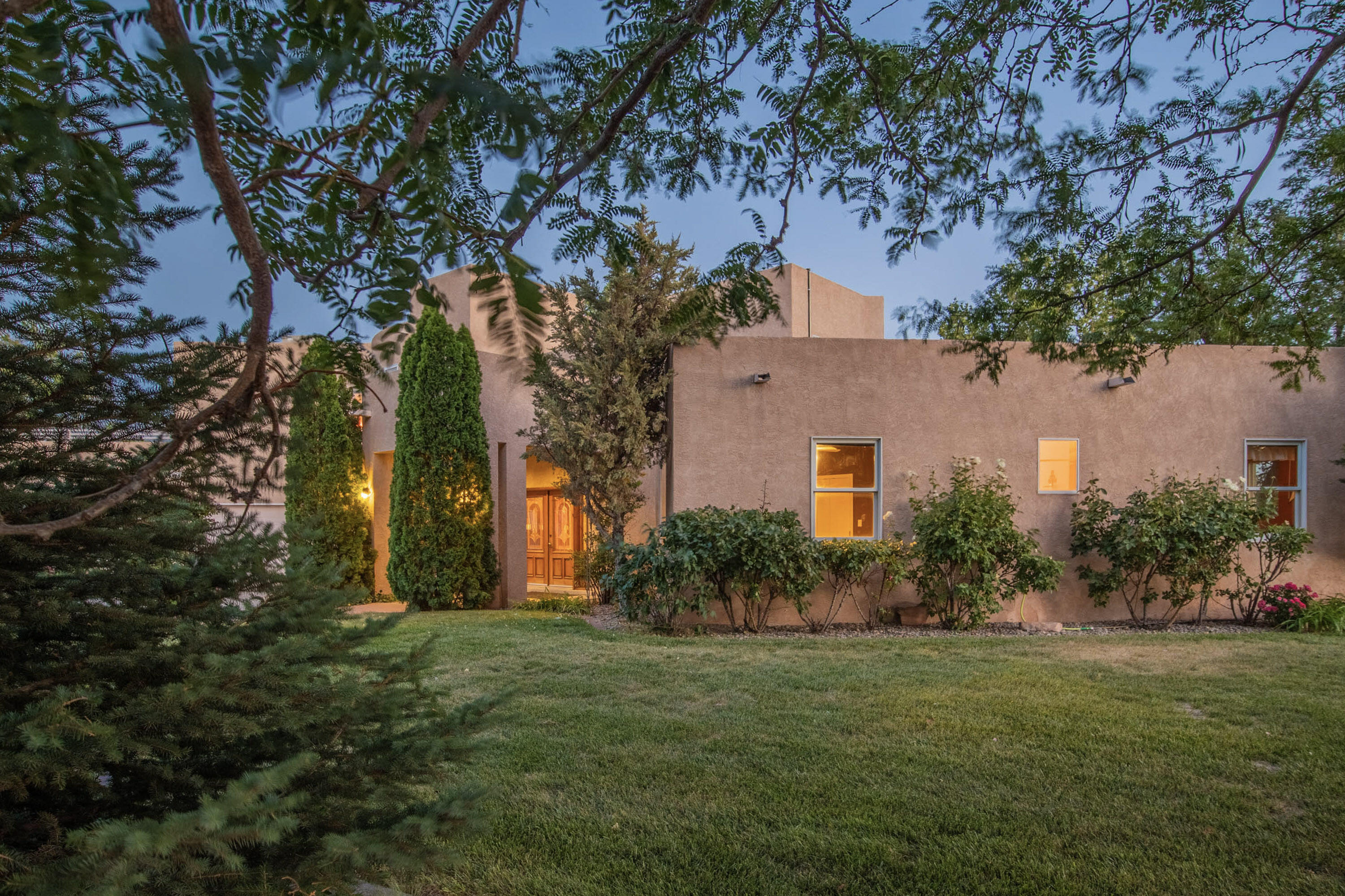 10112 San Bernardino Avenue NE