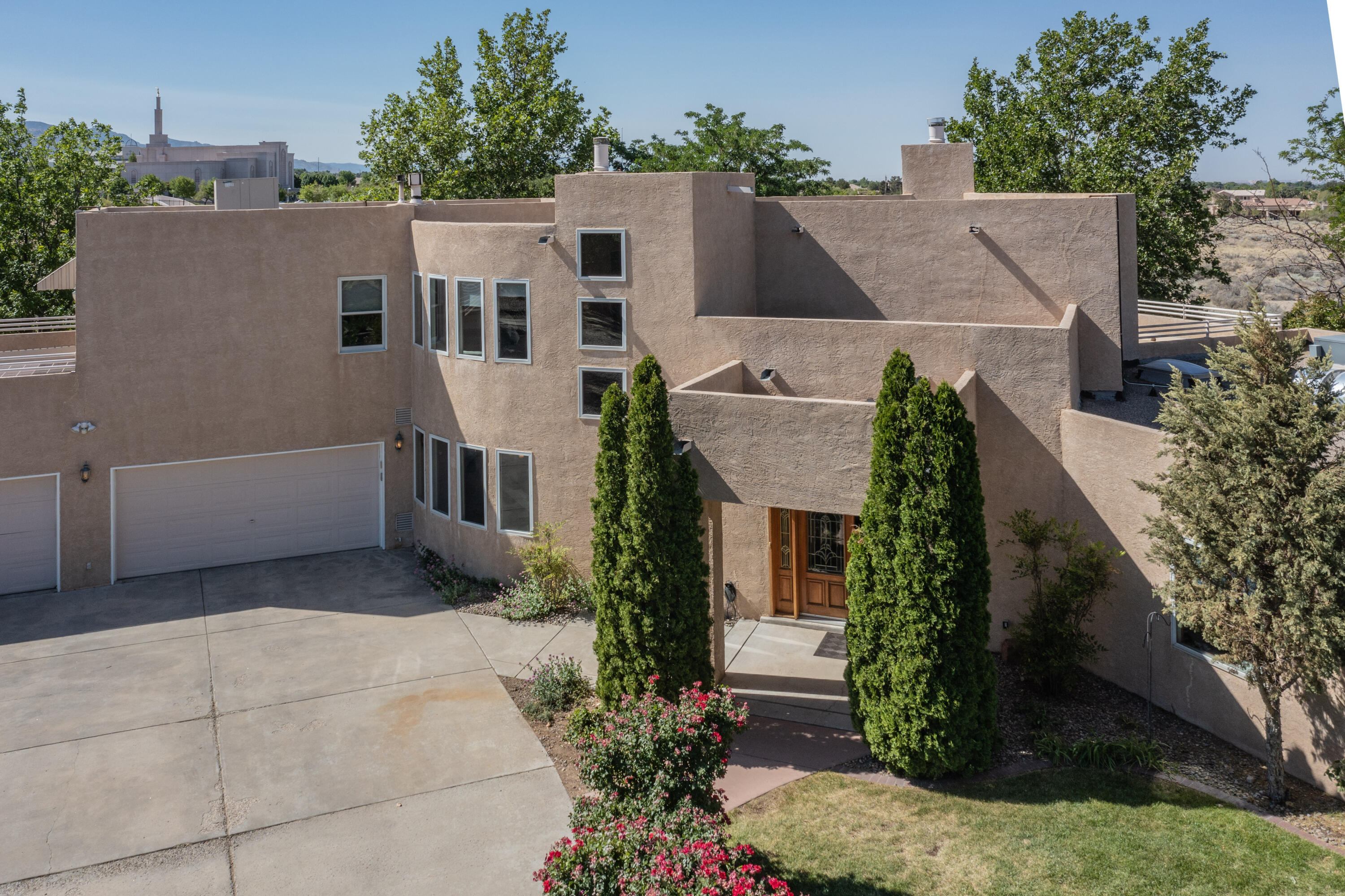 10112 San Bernardino Avenue NE