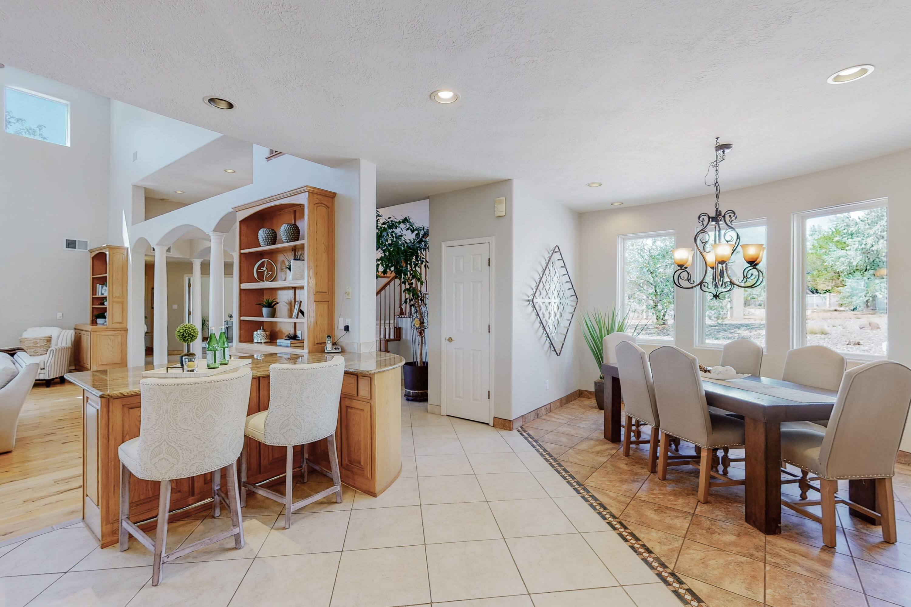 10112 San Bernardino Avenue NE