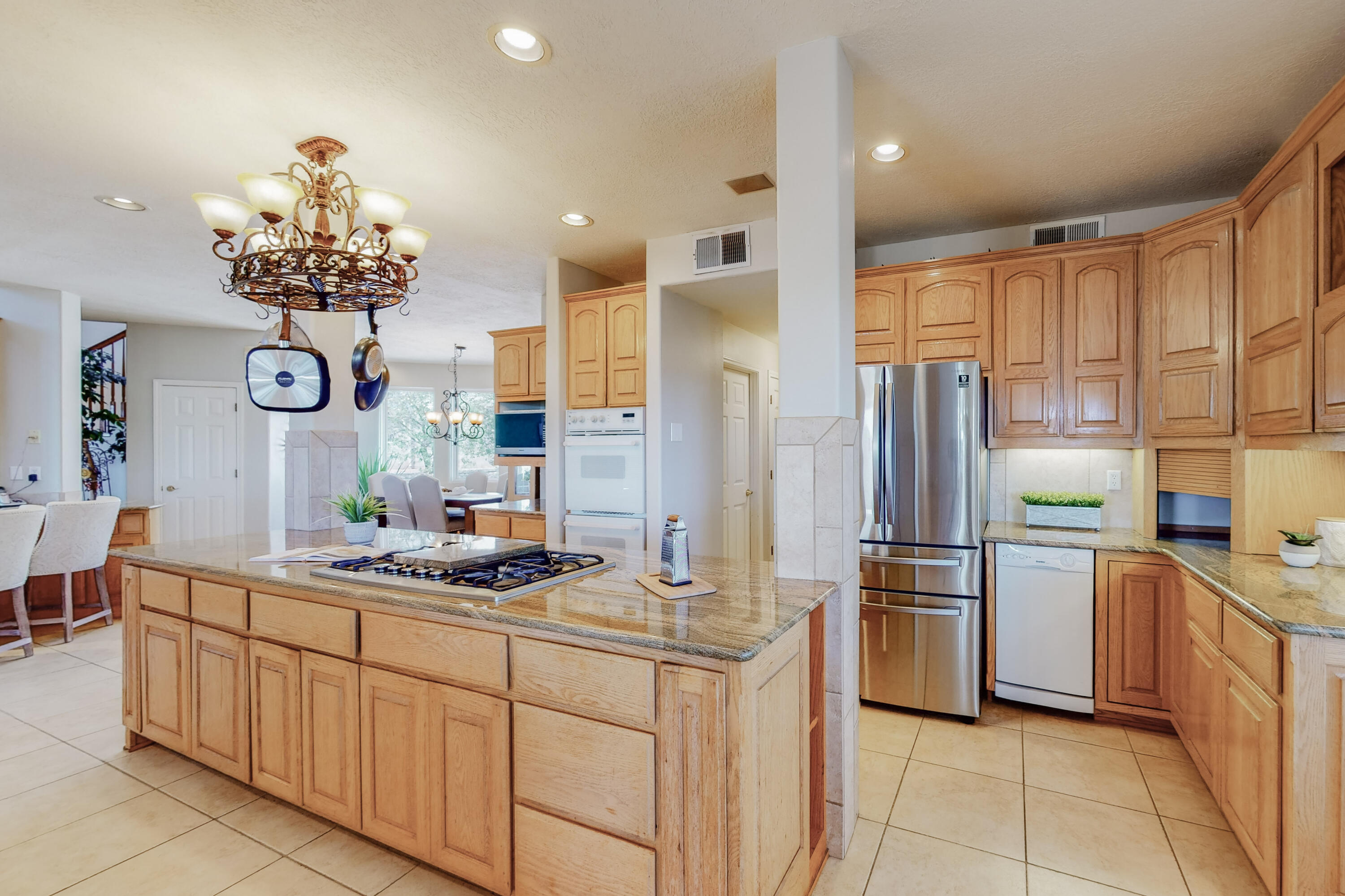 10112 San Bernardino Avenue NE