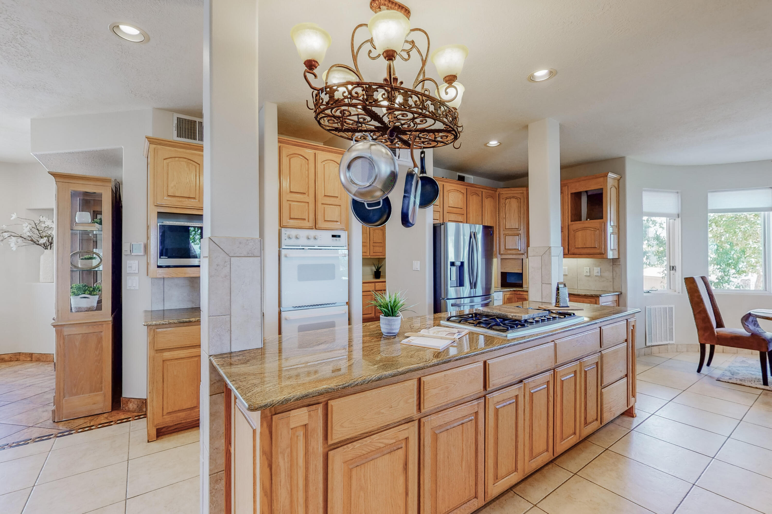 10112 San Bernardino Avenue NE