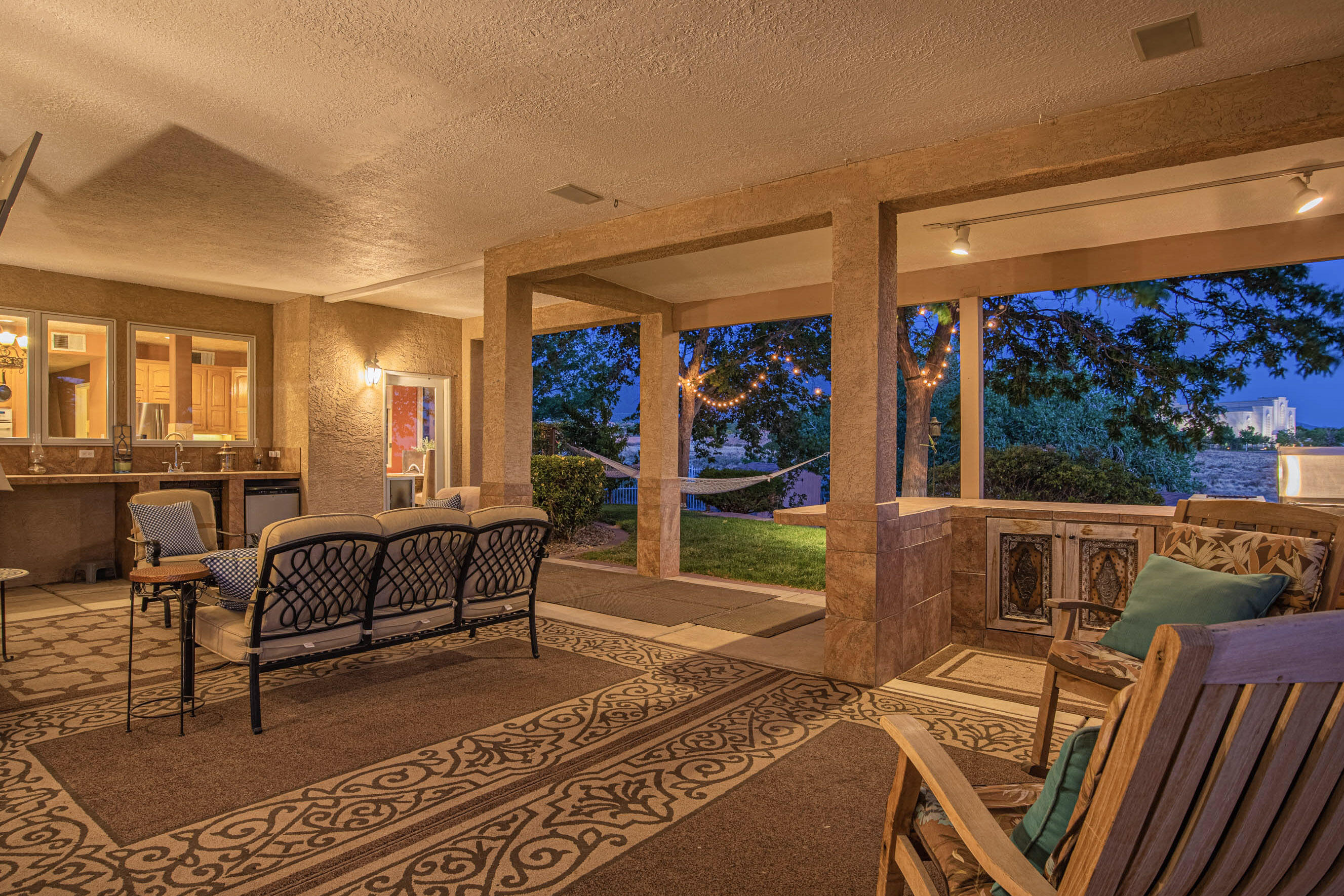 10112 San Bernardino Avenue NE