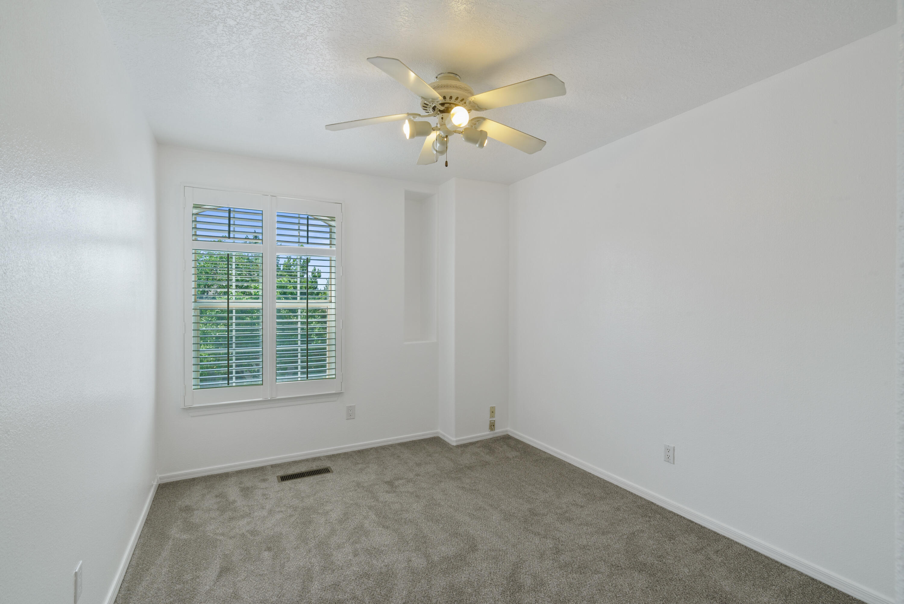 7105 NATALIE JANAE Lane NE