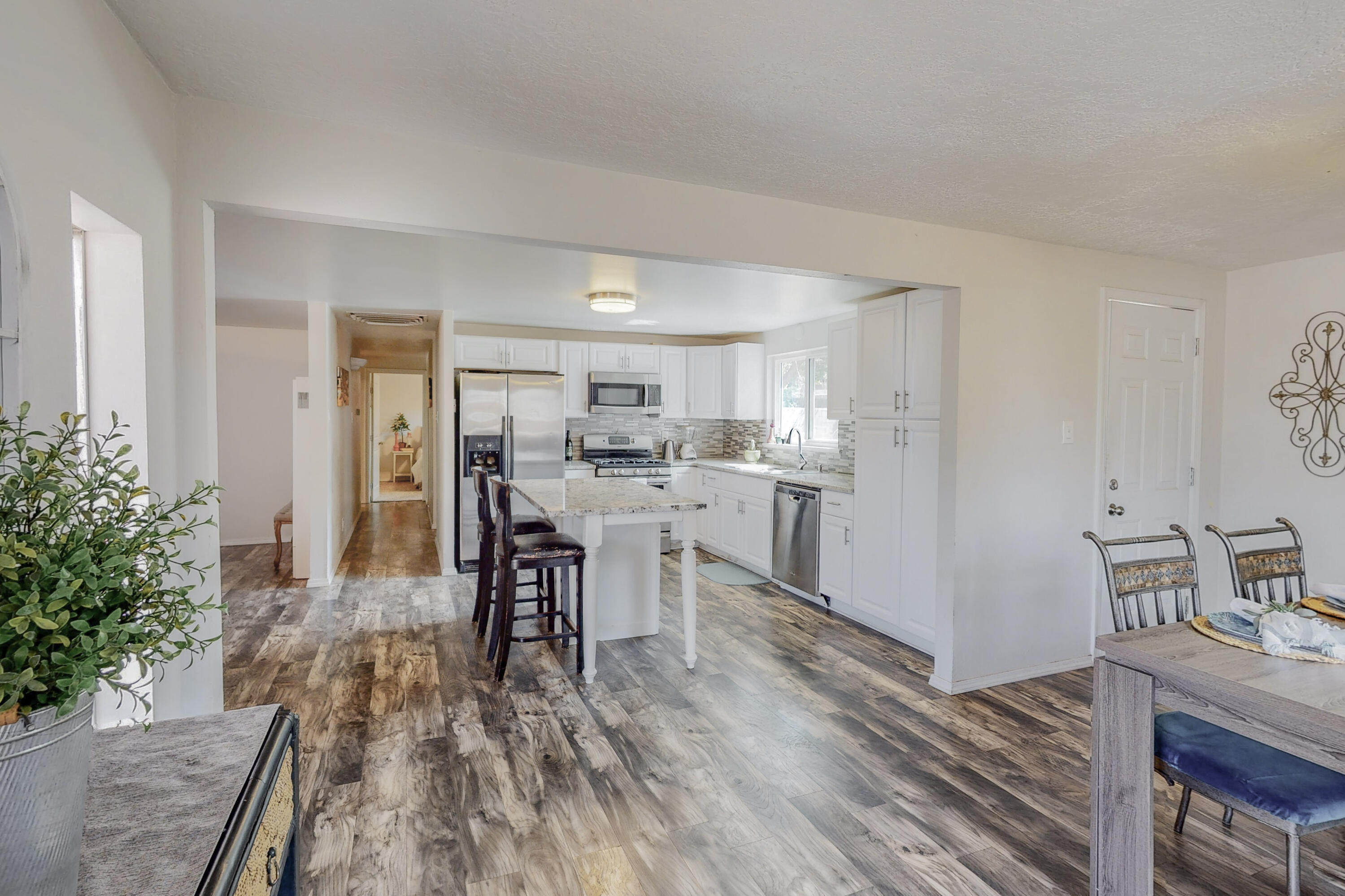 1128 MAXINE Street NE