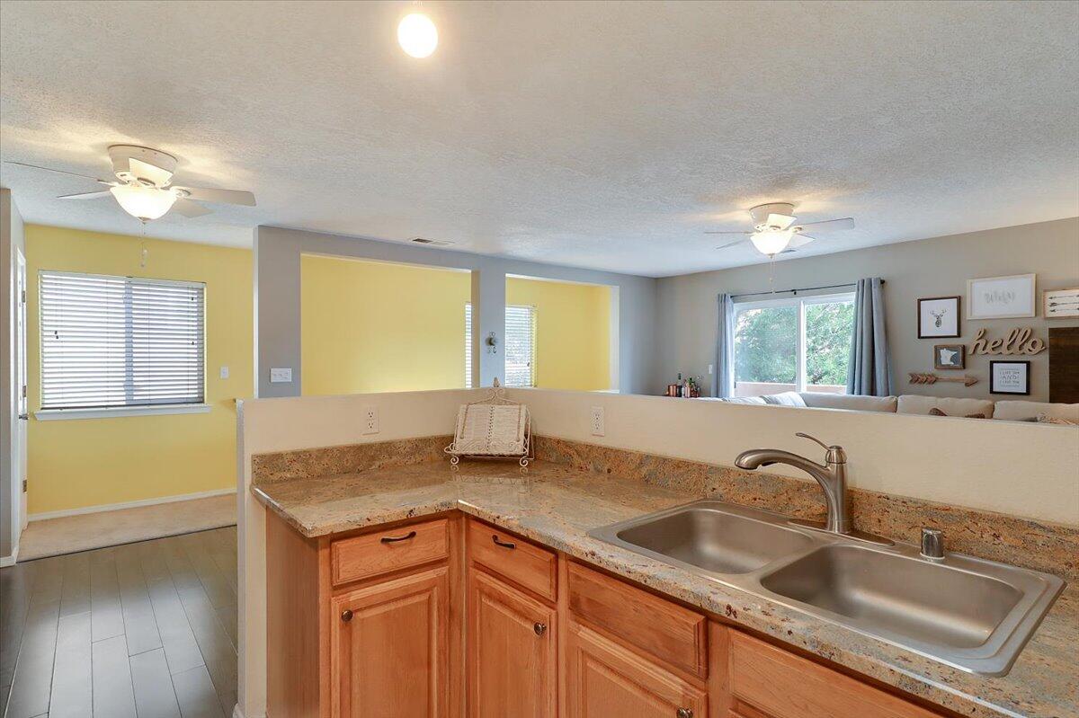 4701 MORRIS Street NE Unit: 1304
