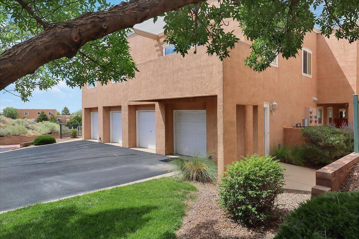 4701 MORRIS Street NE Unit: 1304